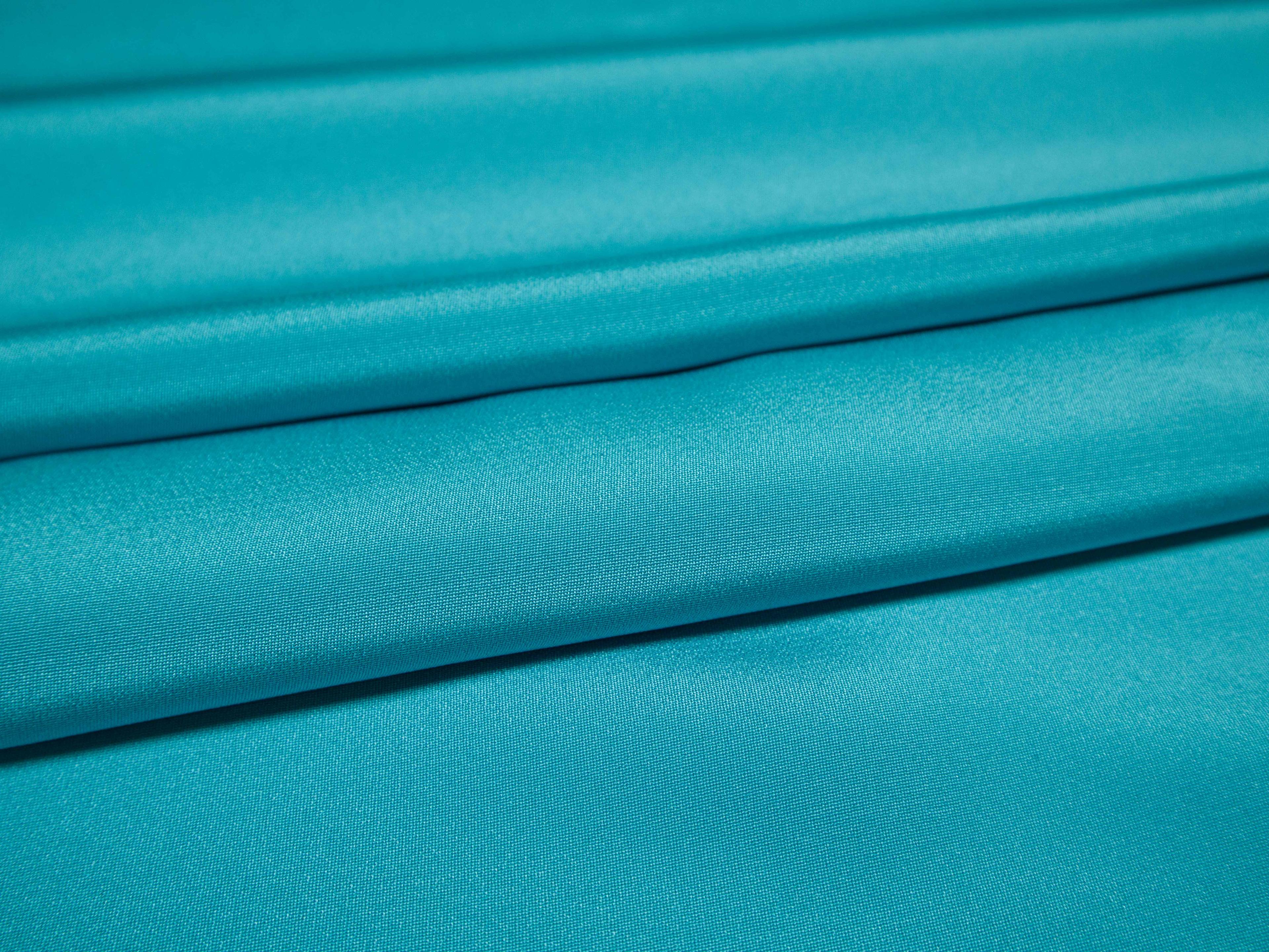 4-ply silk crepe in peacock flat