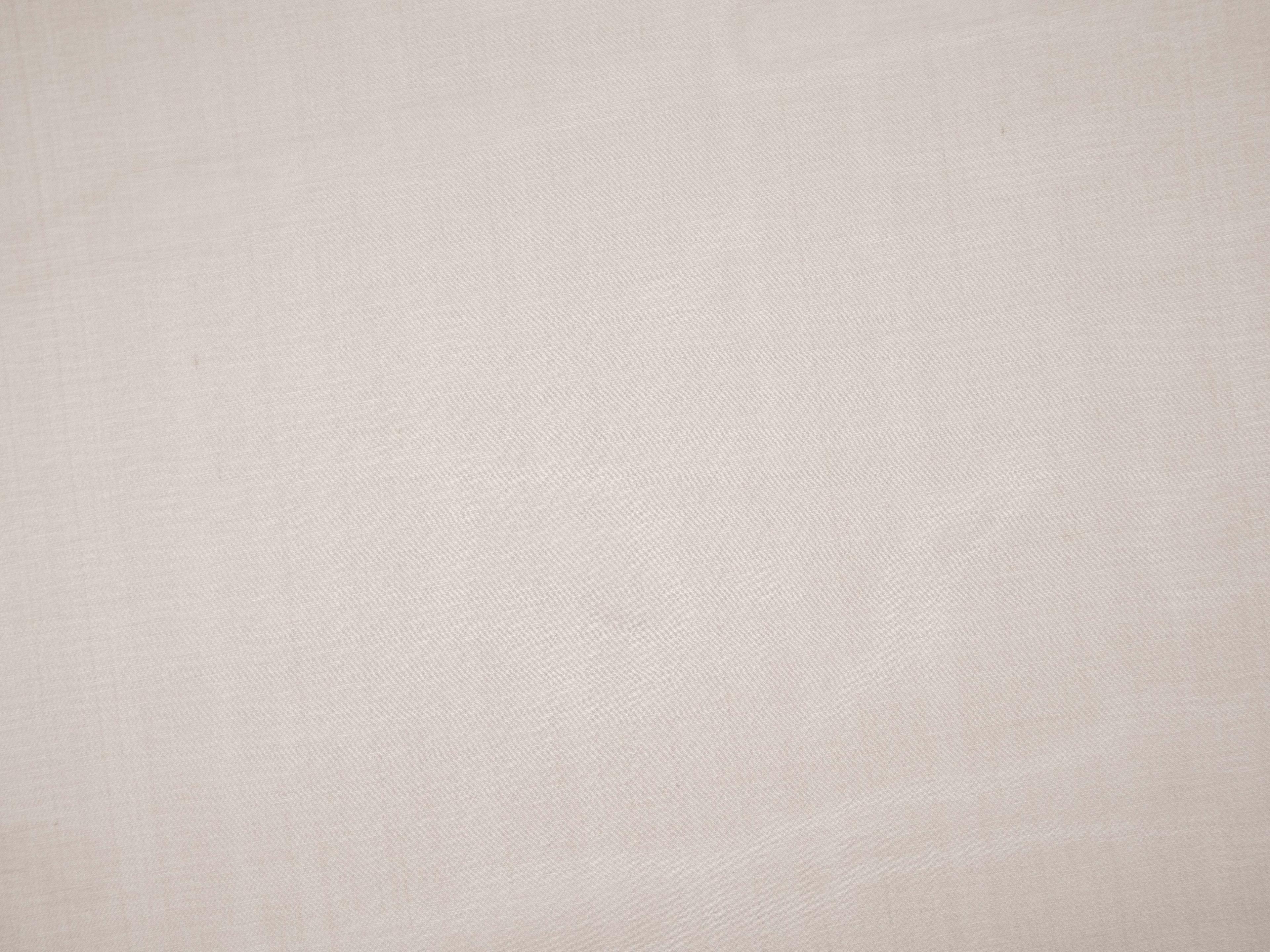 Solid organza in mushroom flat