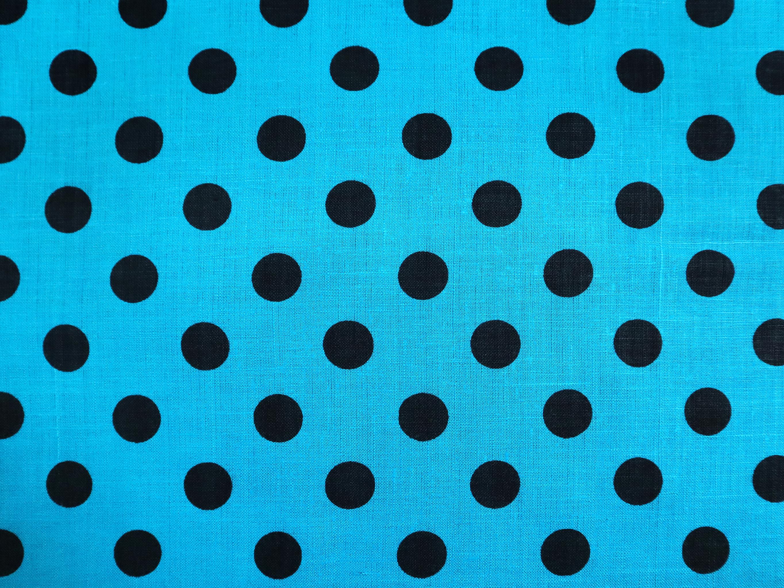 Linen Broadcloth with Polka Dot Print in Blue