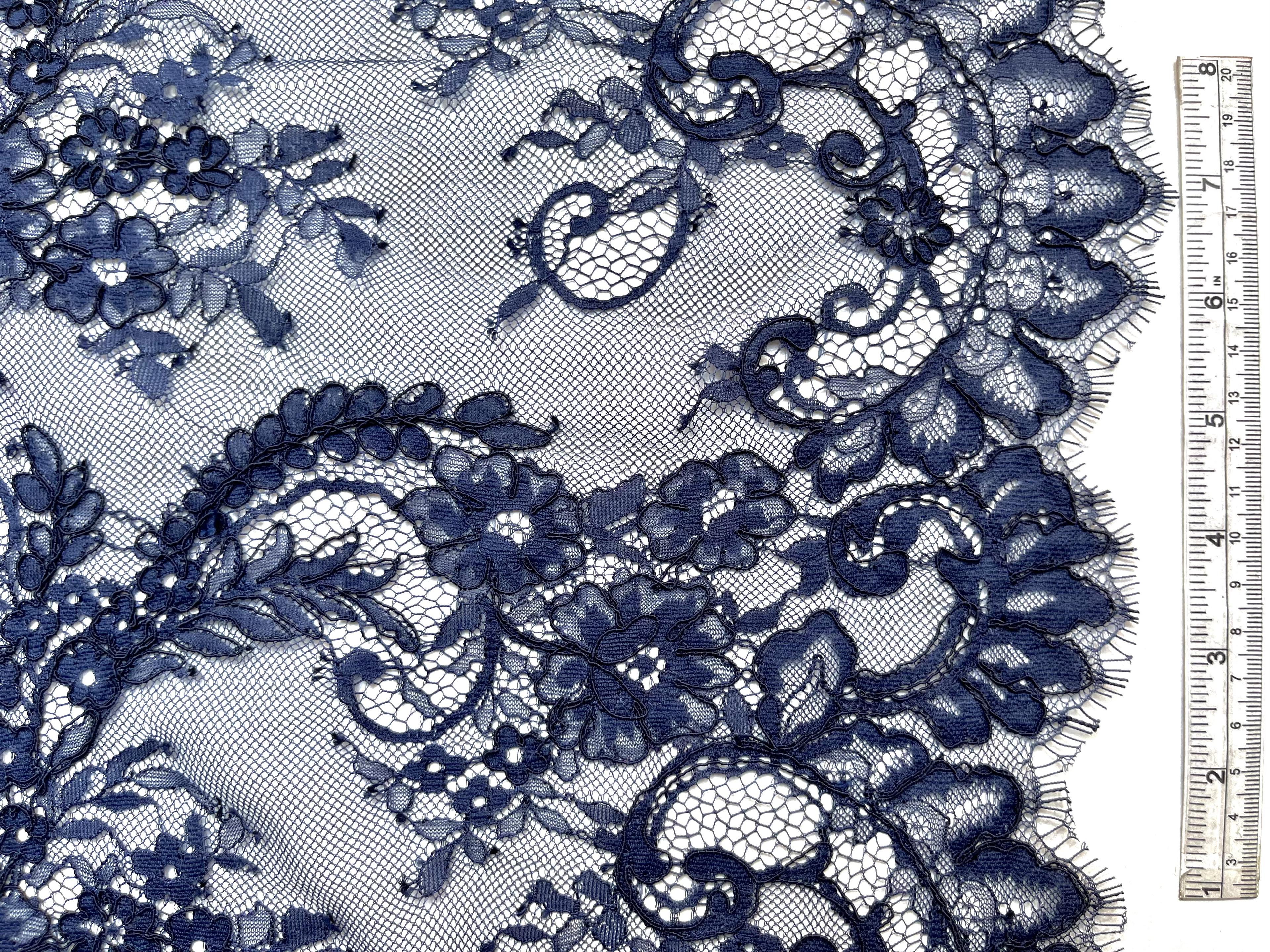 Alençon lace in Navy