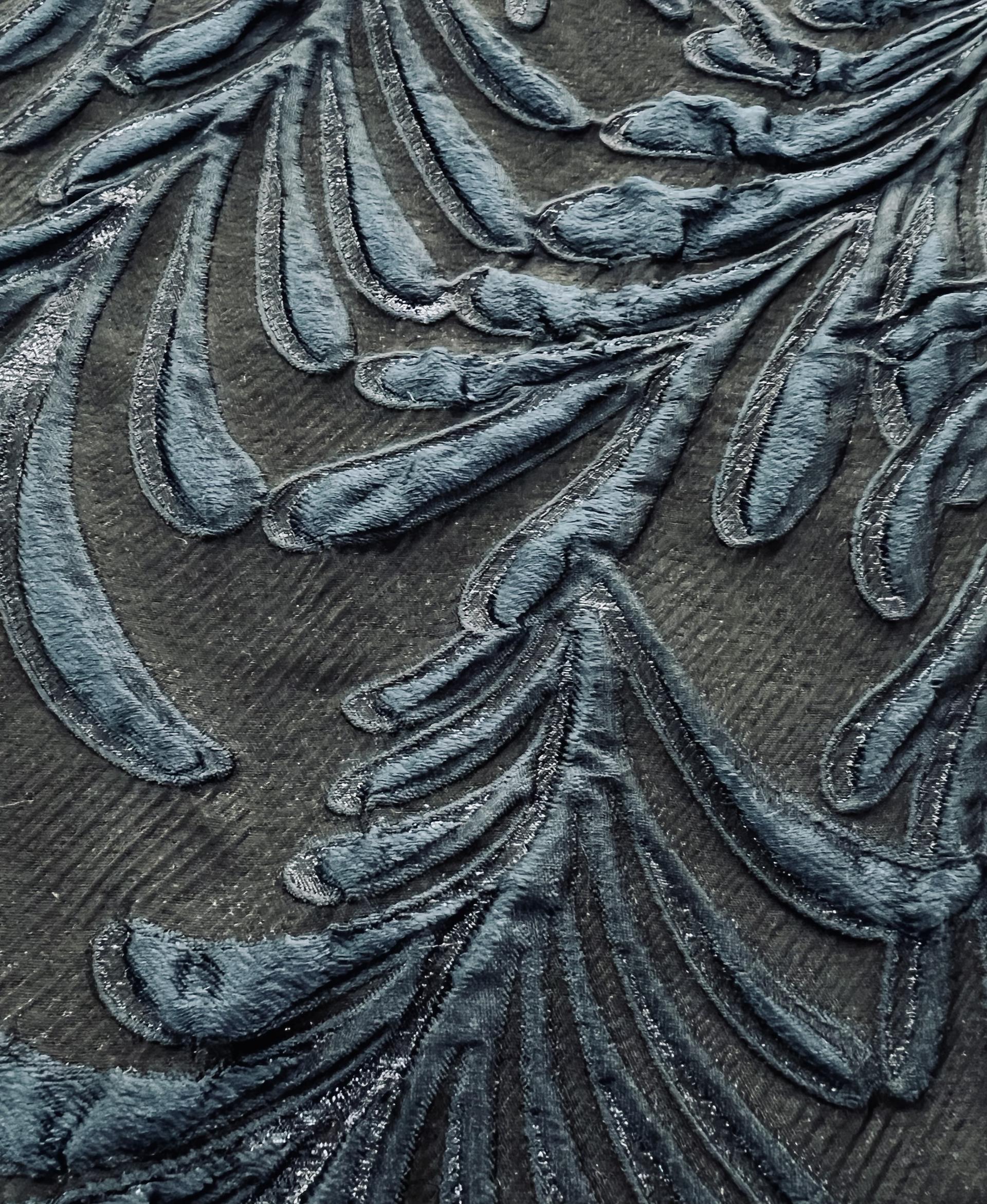 Silk Blend Lurex Brocade in Navy