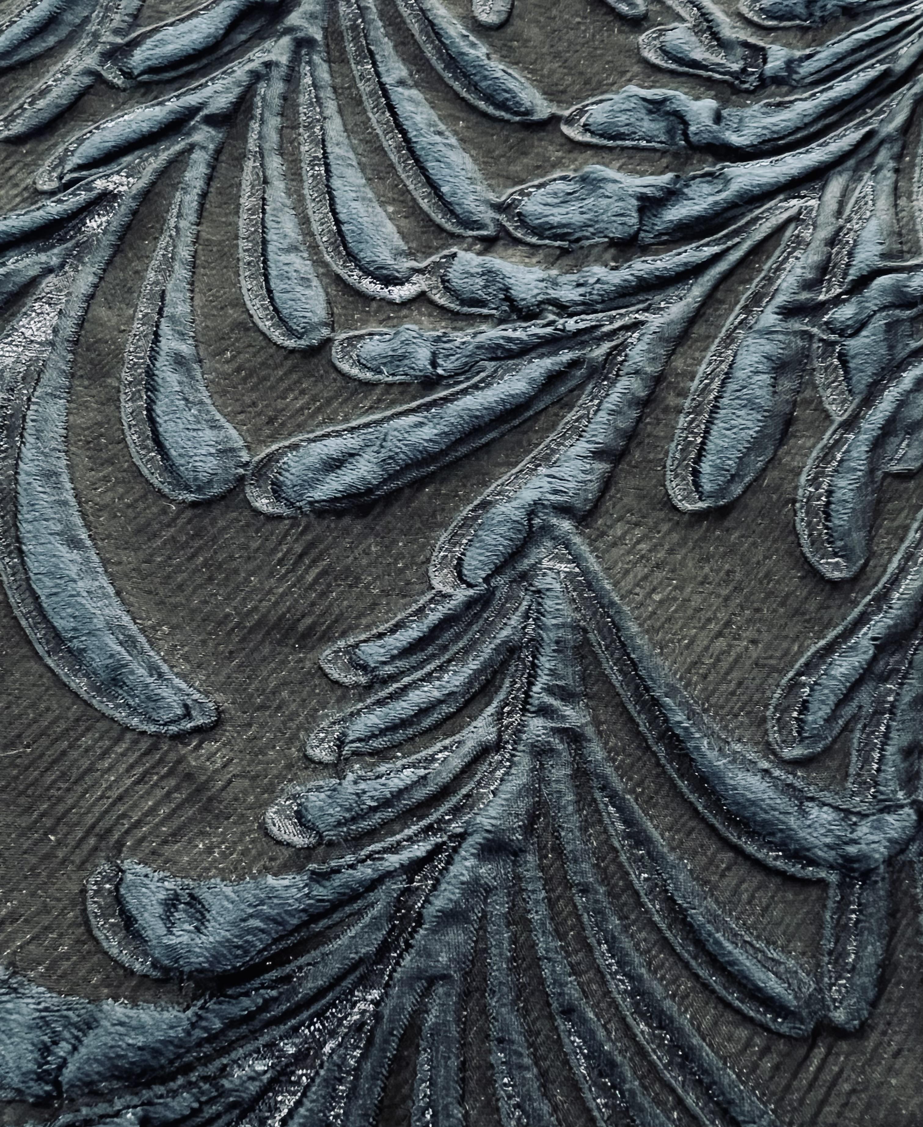 Silk Blend Lurex Brocade in Navy