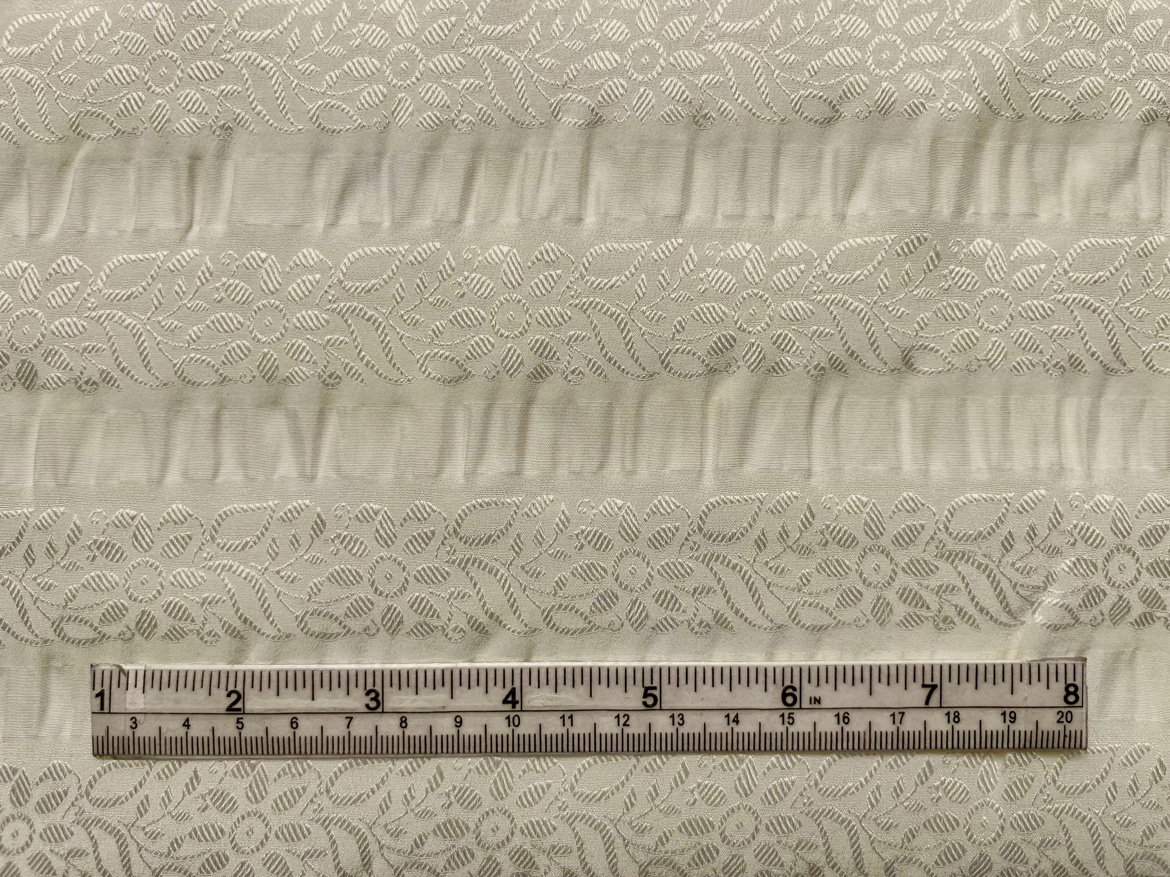 Silk Seersucker Jacquard in Off White 