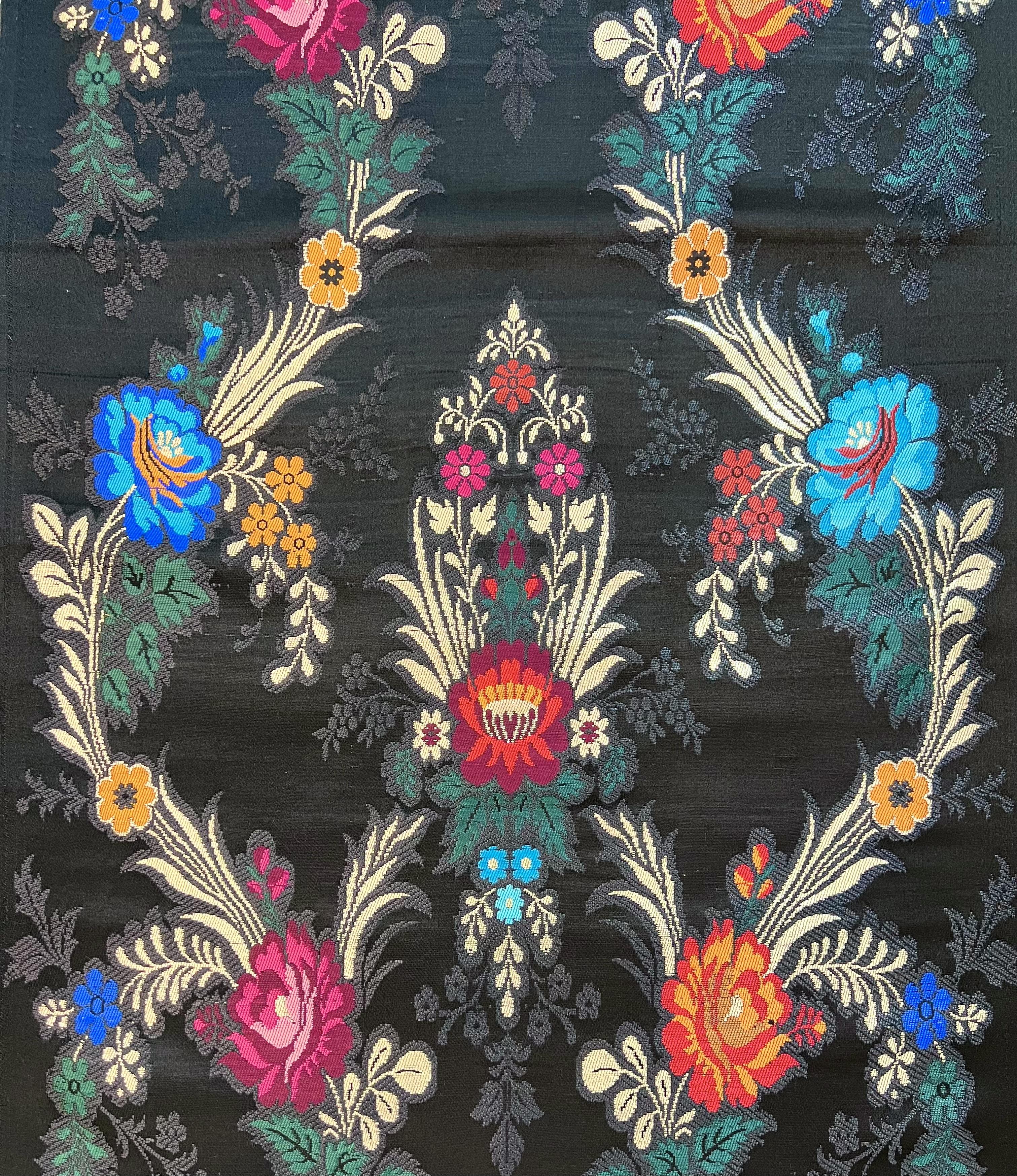 Handloom Brocade in Black