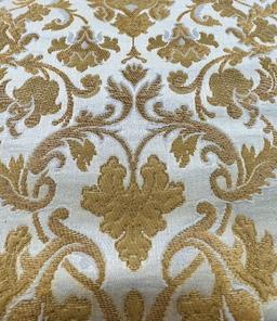 Metallic Brocade in Off White & Gold