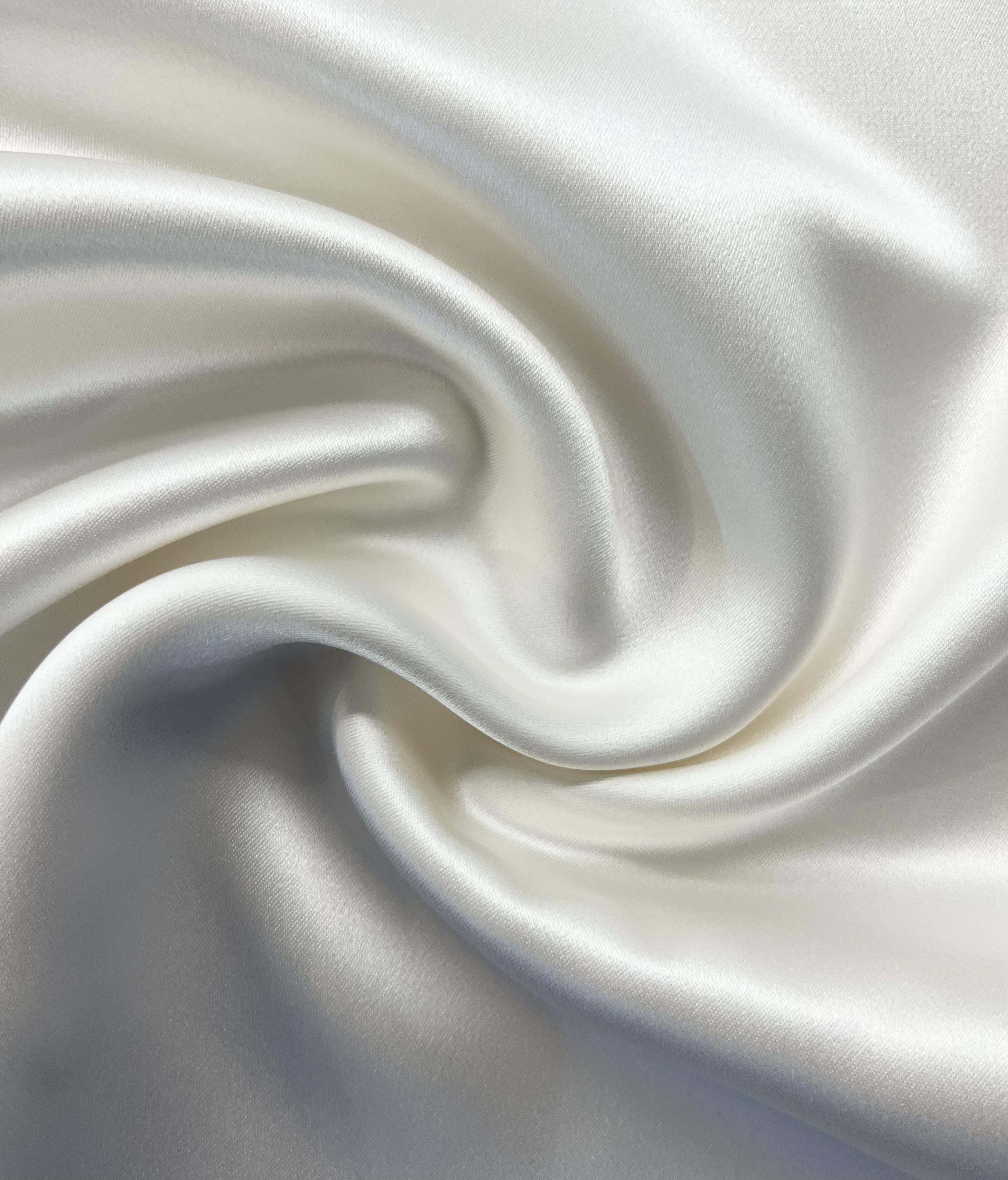 SILK Crepe Black Satin in White