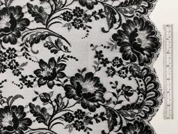 Made in France Chantilly Lace