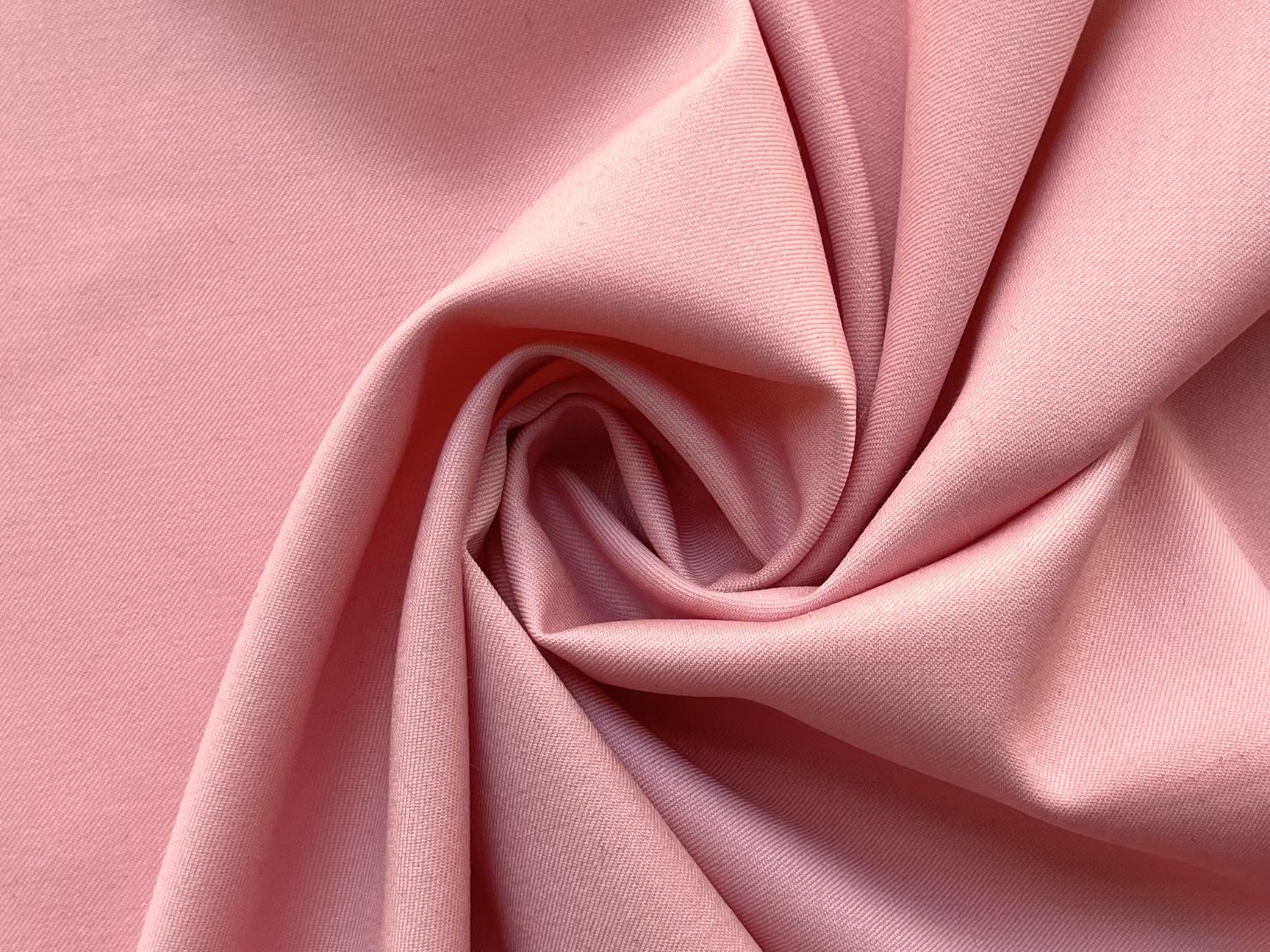 Made in Italy Super 110's Worsted wool in Carnation Pink