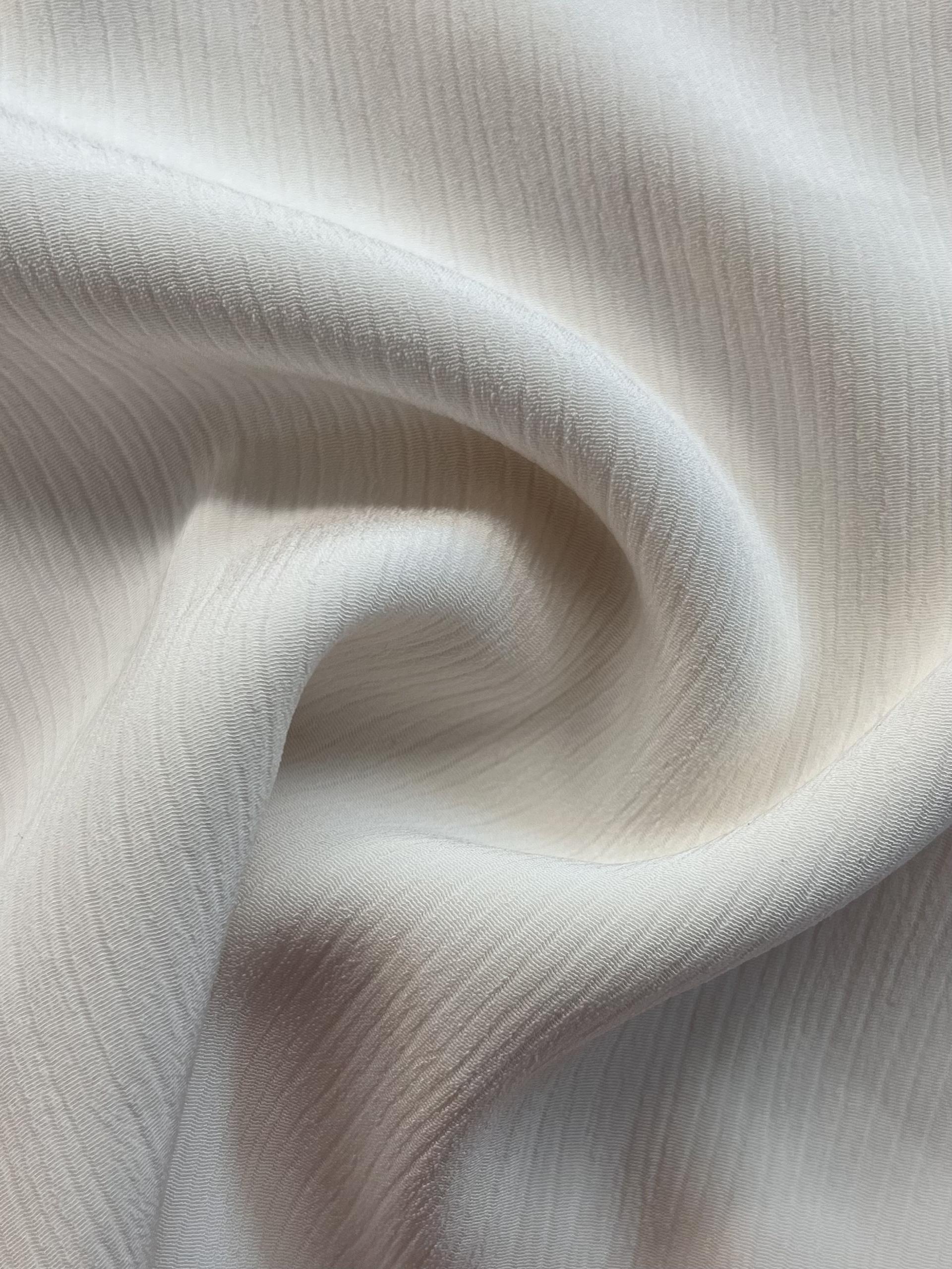 Triacetate/Polyester Crinkle Crepe Back Satin in Off-White