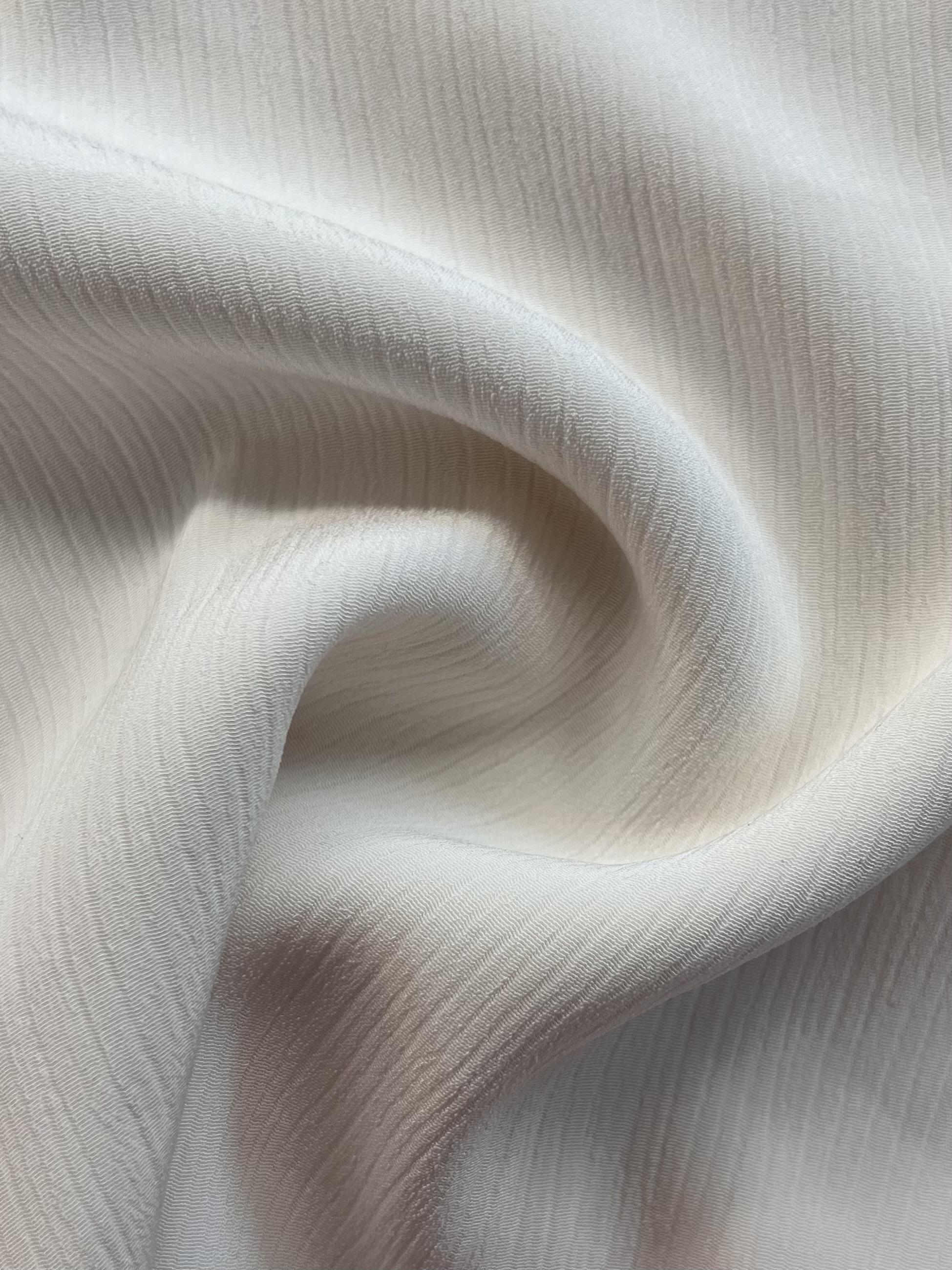 Triacetate/Polyester Crinkle Crepe Back Satin in Off-White