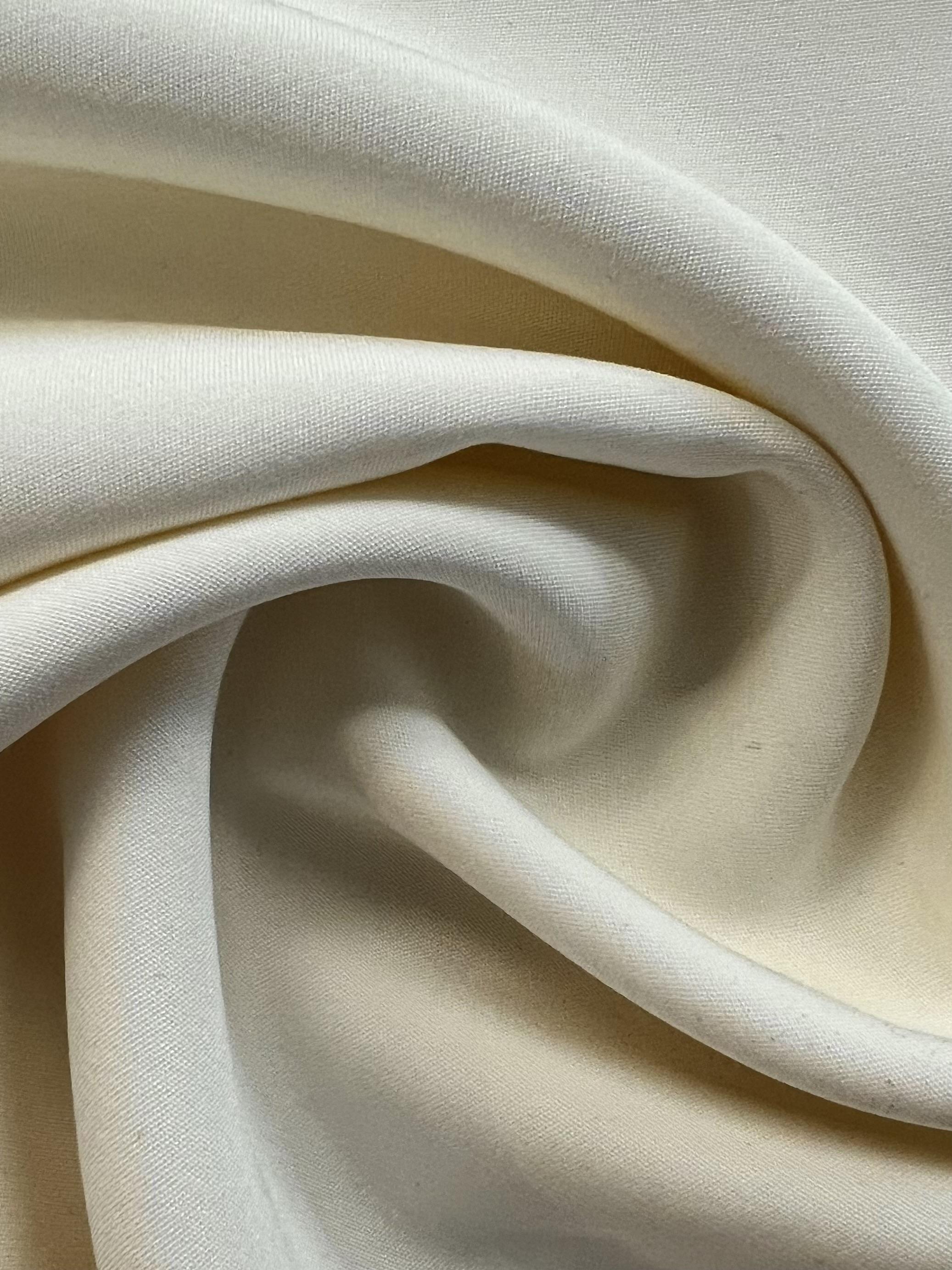  Stretch 4-Ply Silk in Silk White (92% Silk/8% Lycra - 40 momme) 