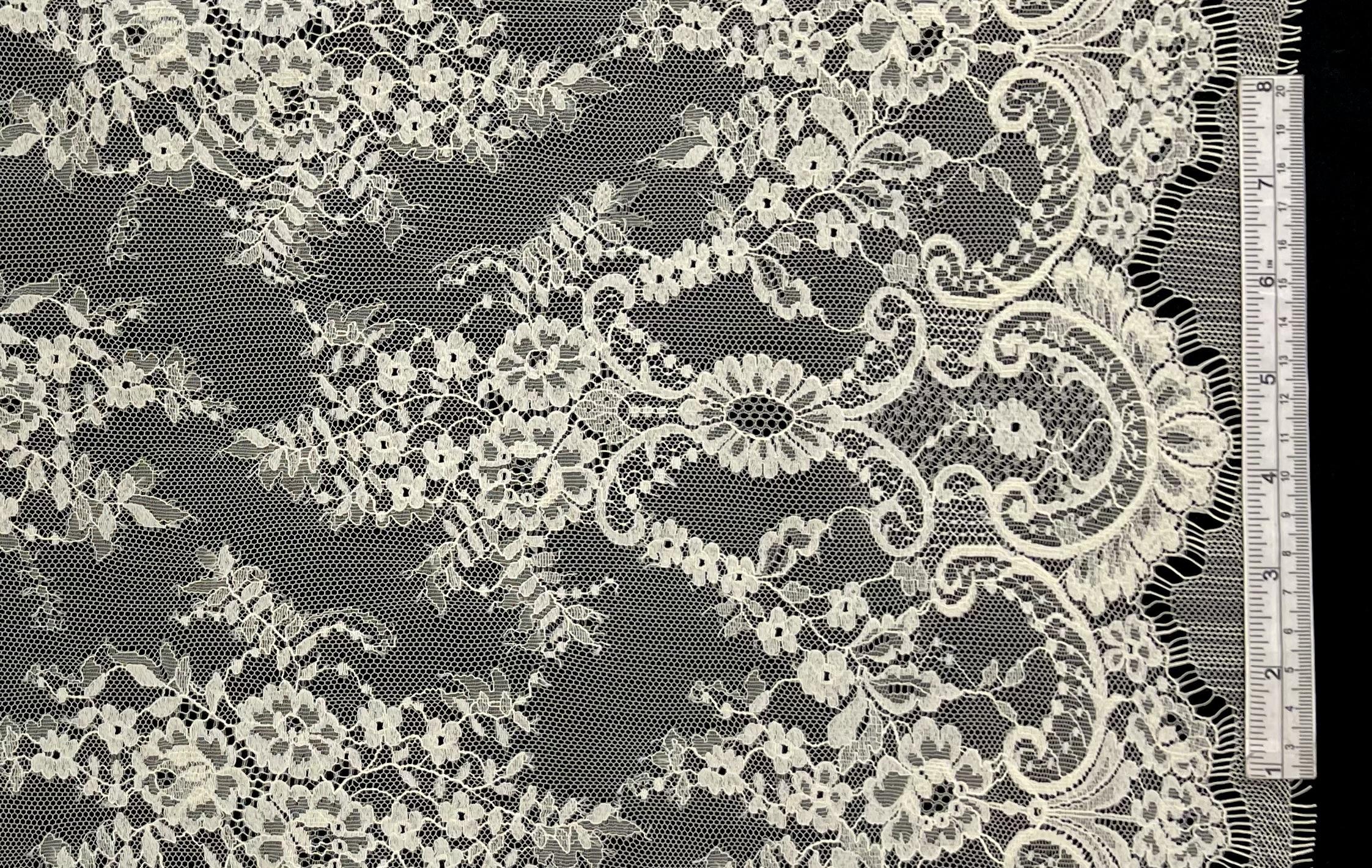 Made in Japan Chantilly Lace in Vanilla