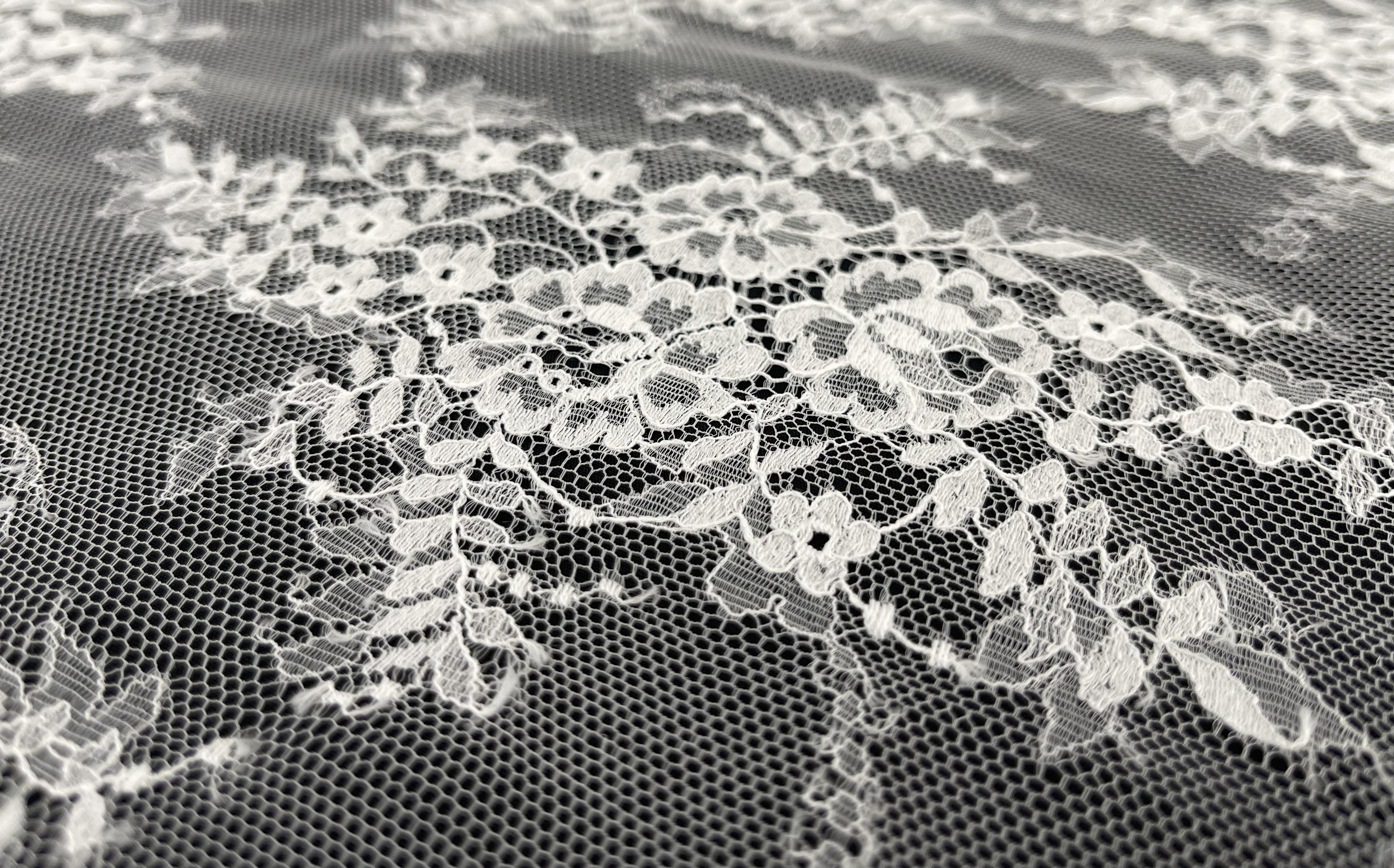 Made in Japan Chantilly Lace in White