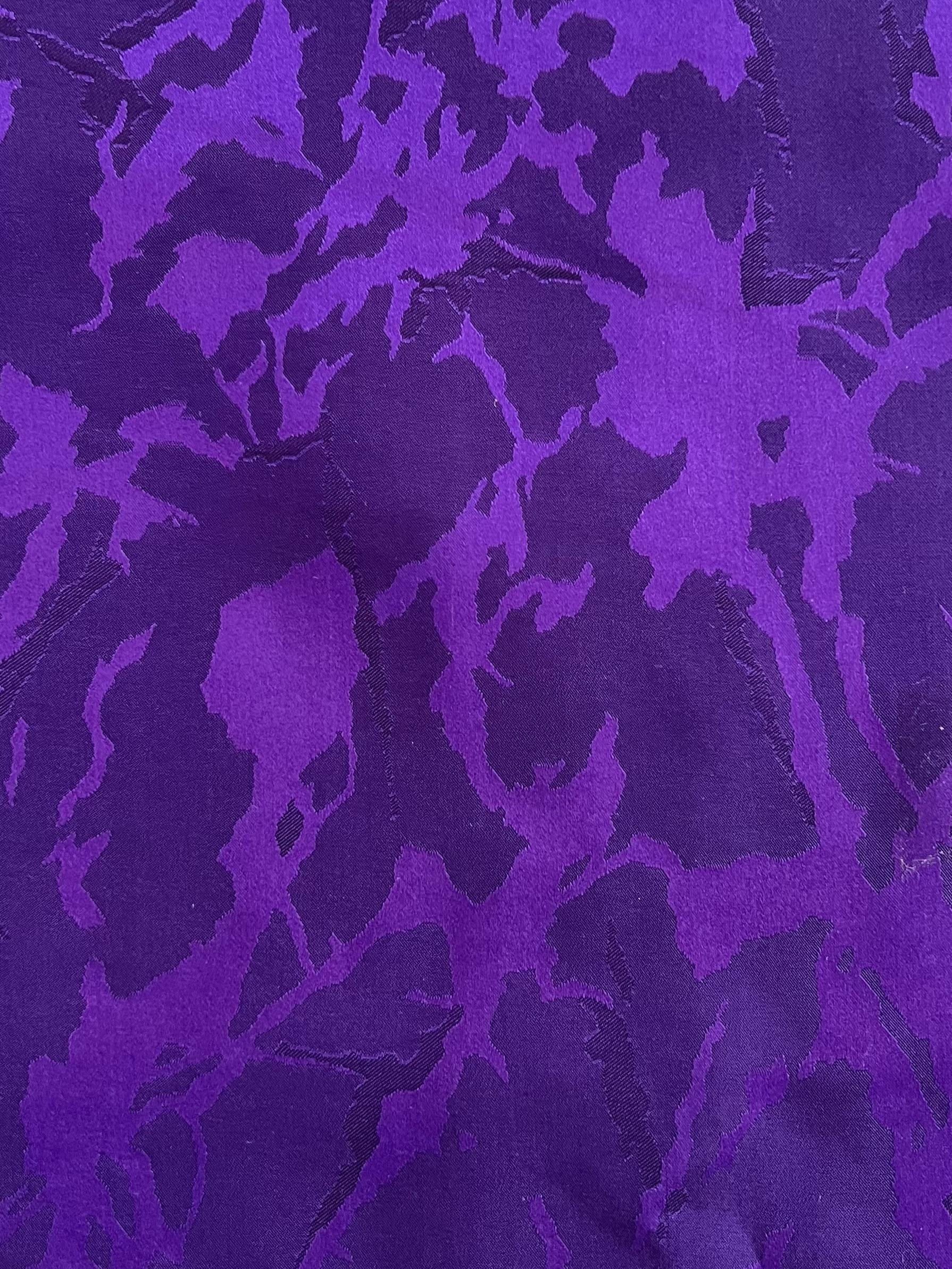 100% Pure Silk Abstract Jacquard Pattern In Africa Violet 