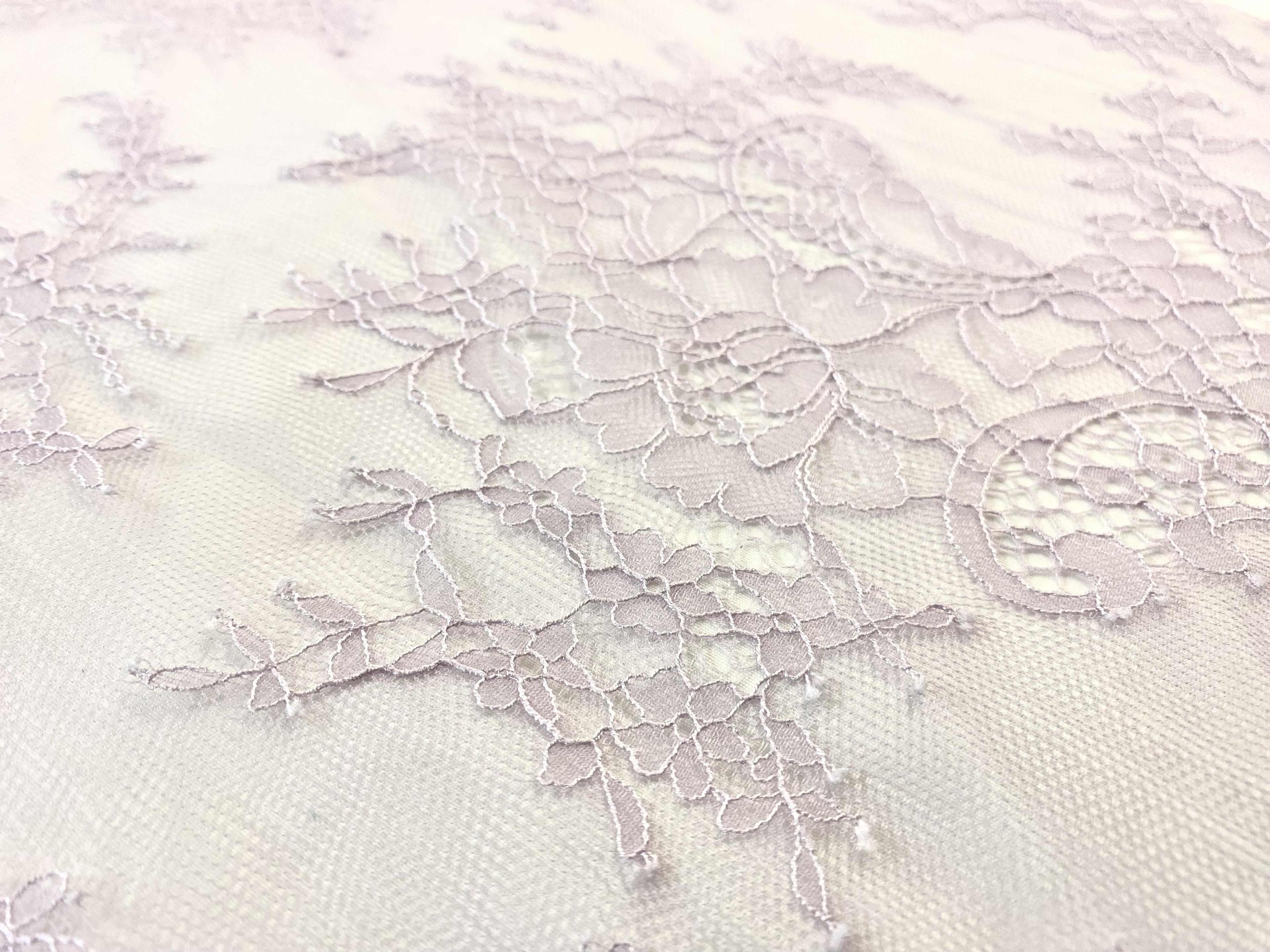 Chantilly Lace in Orchid