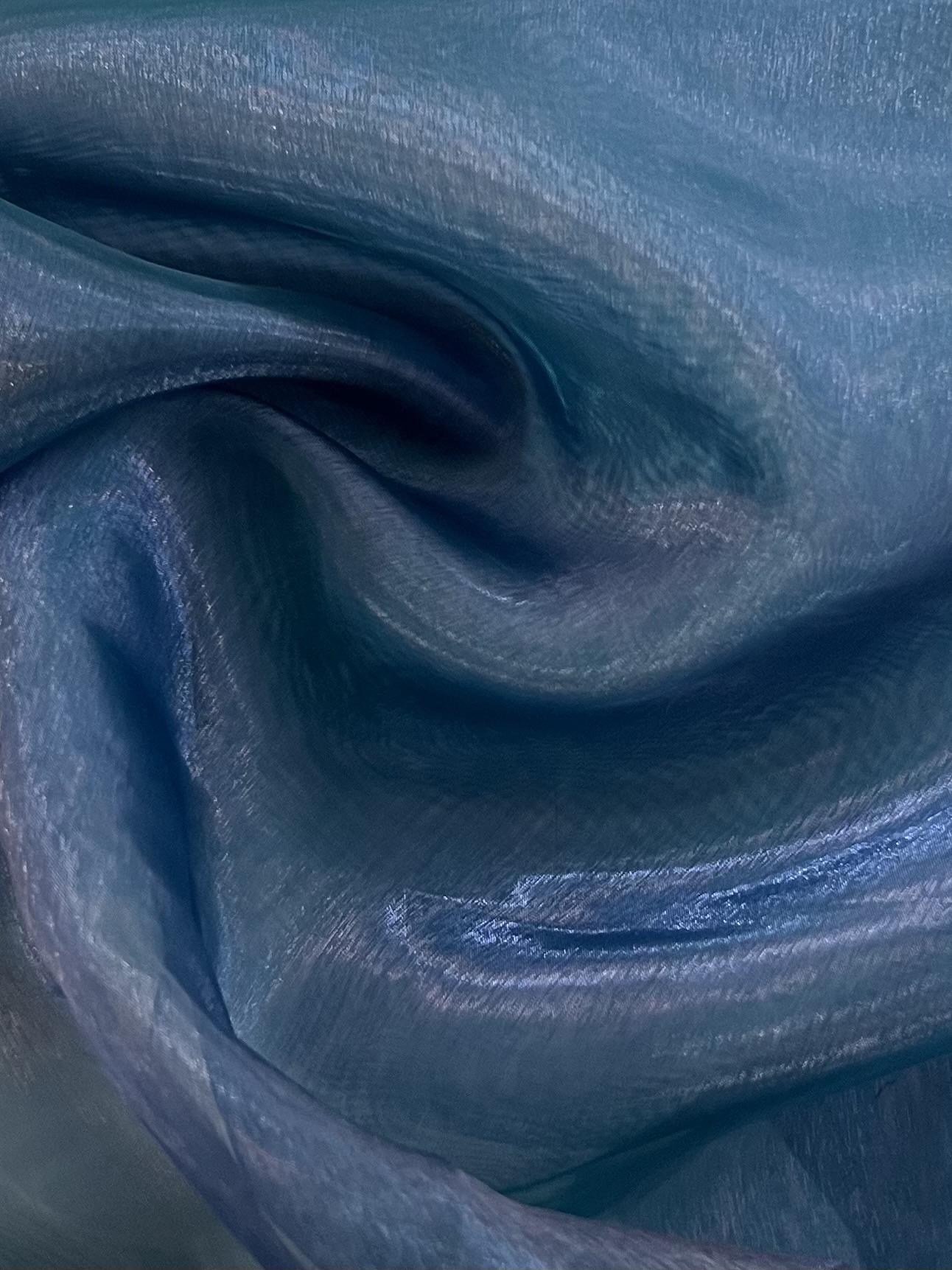 Polyester Extra Fine Iridescent Organza in Lilac/Teal