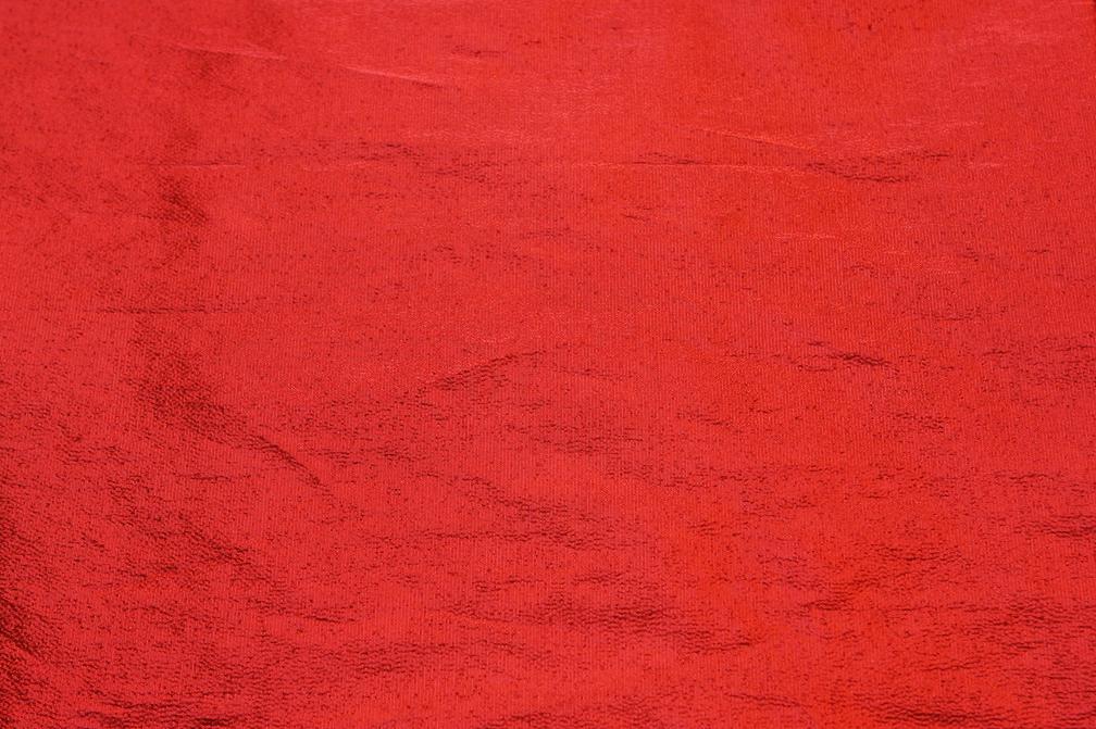Tissue Lamé in Red