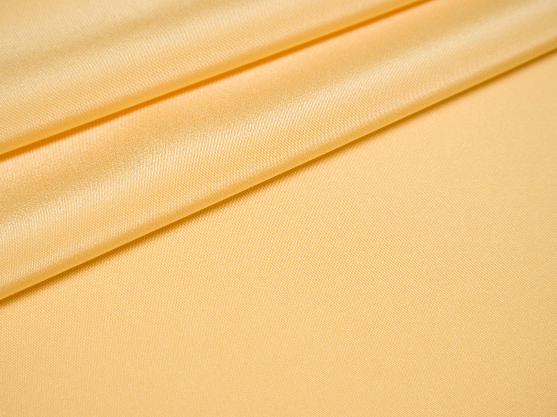 4 ply silk crepe in banana folded