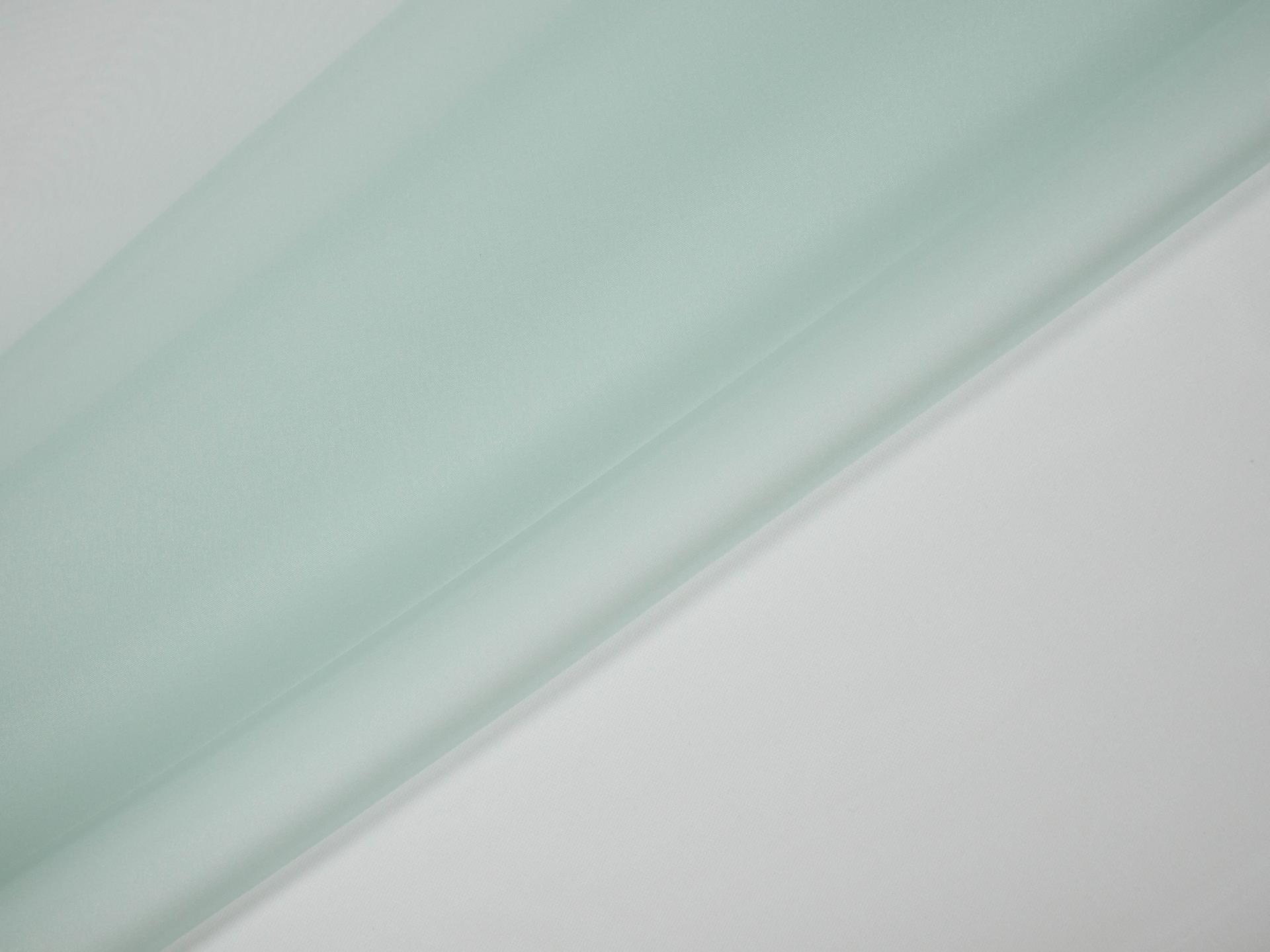 Solid organza in Skyfolded