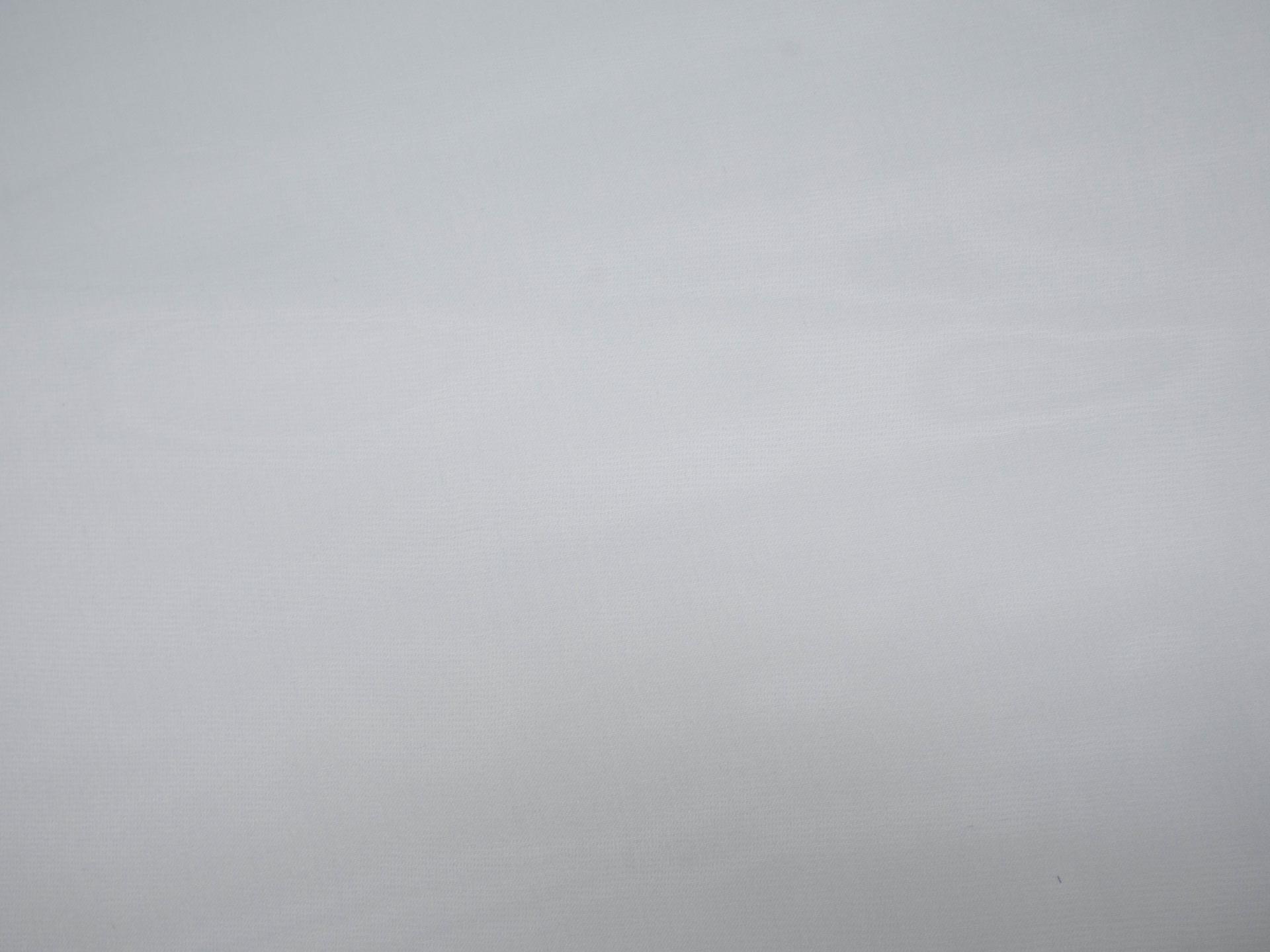 Solid organza in Candy Blue flat