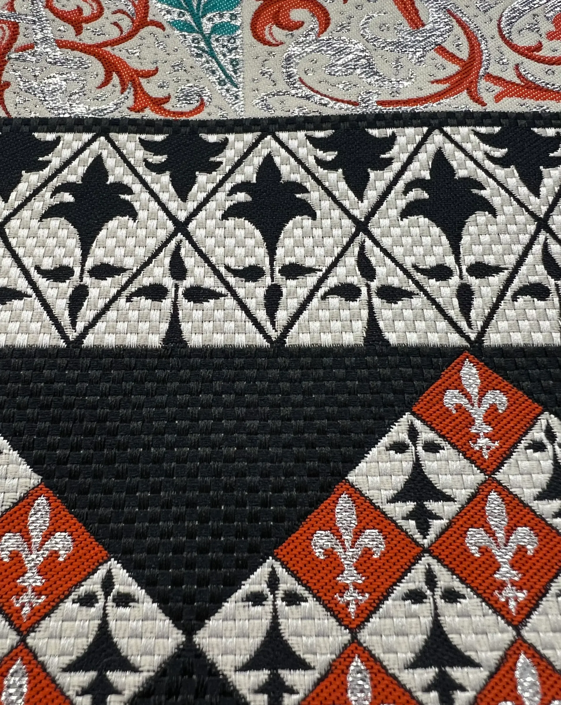 Jacquard Metallic Brocade 