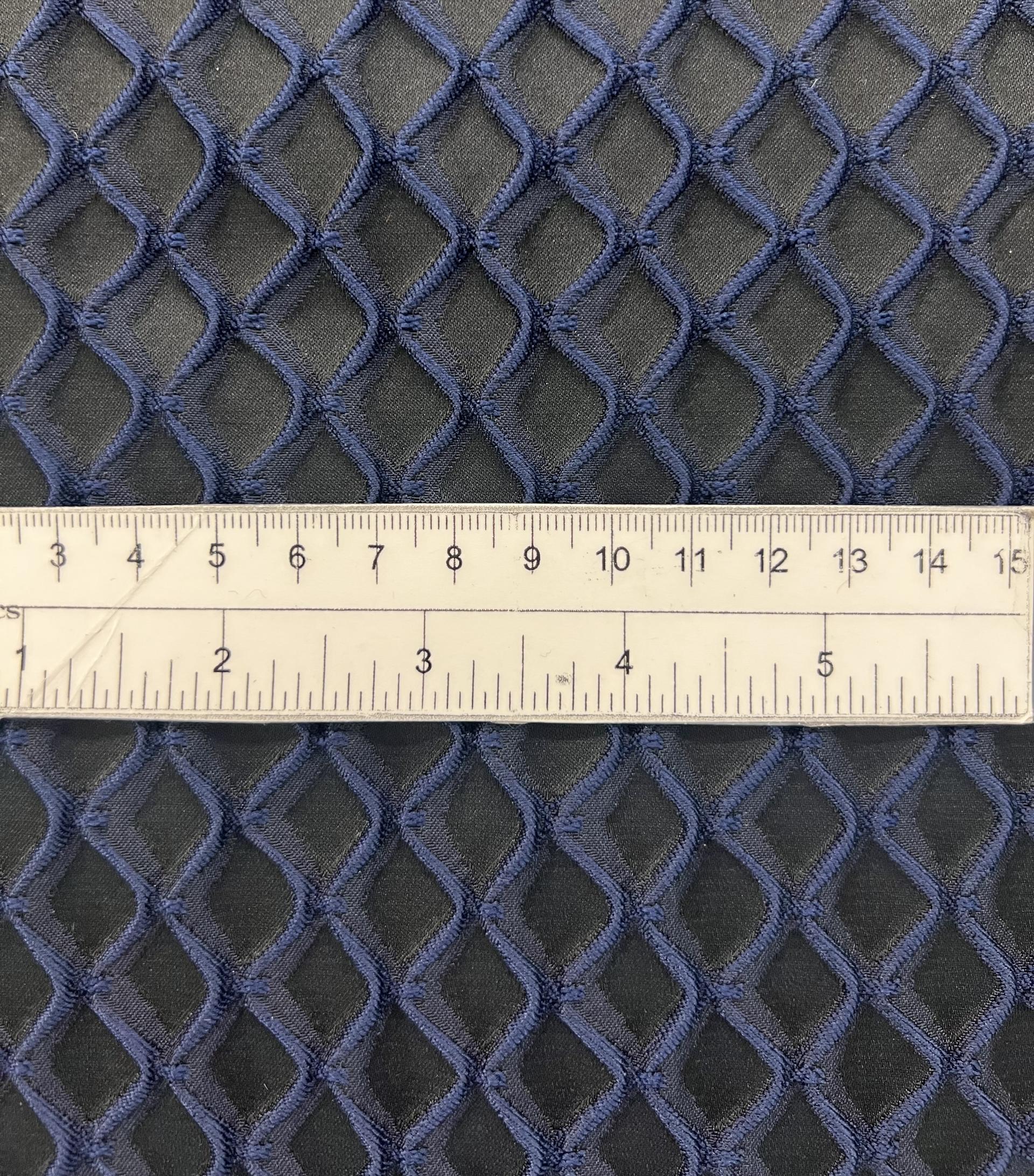 Birdseye Cloqué in Navy