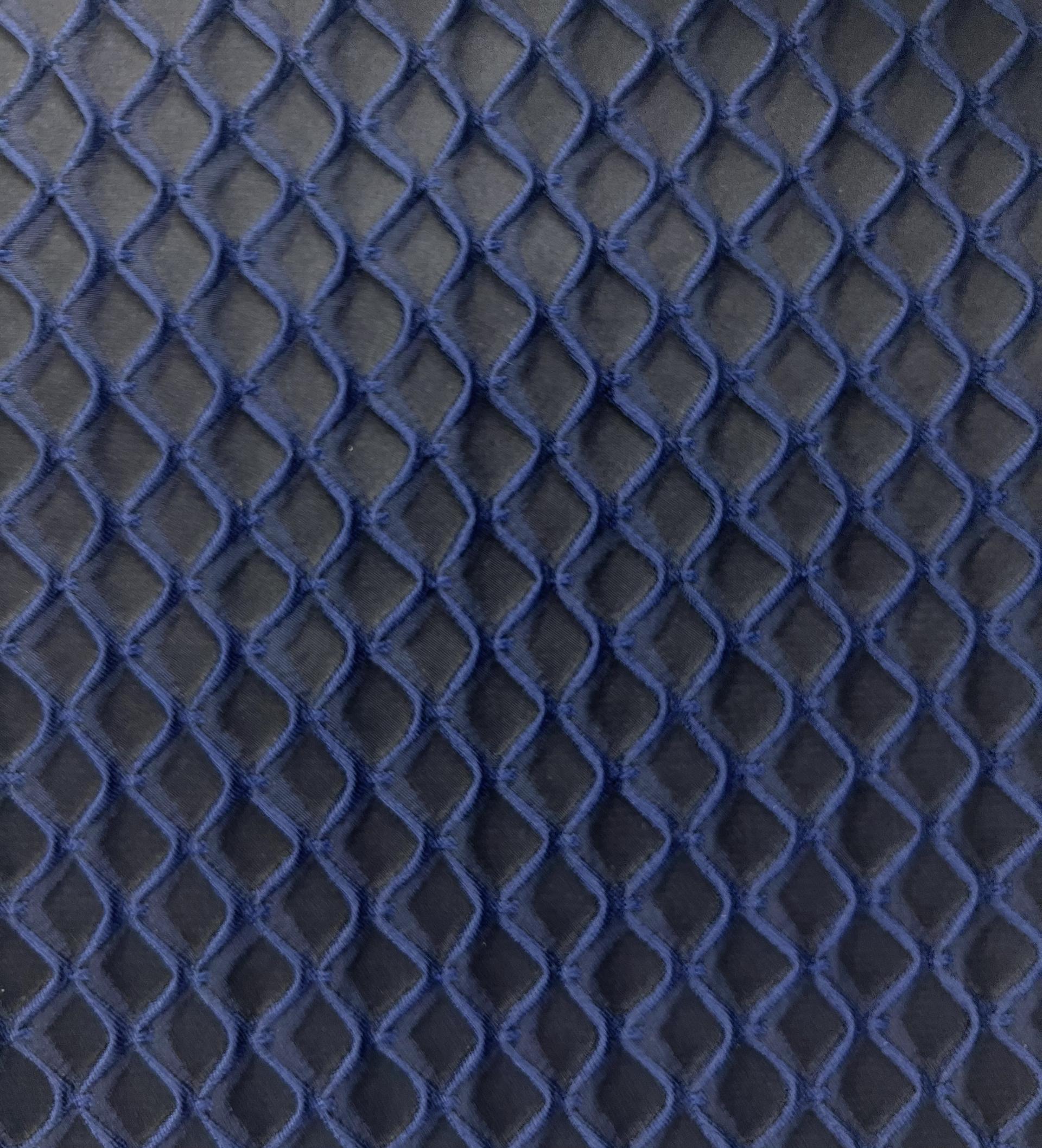 Birdseye Cloqué in Navy