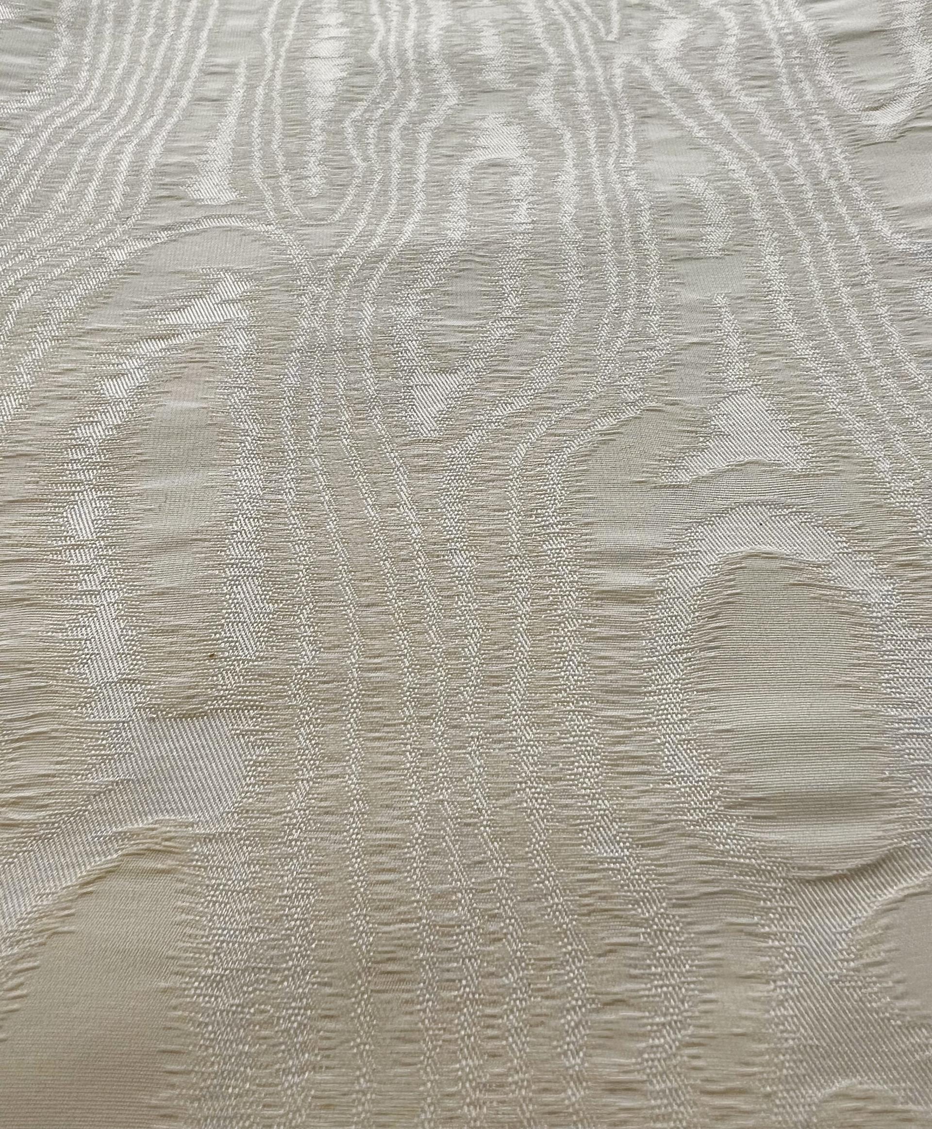 Polyester Moiré in Ivory