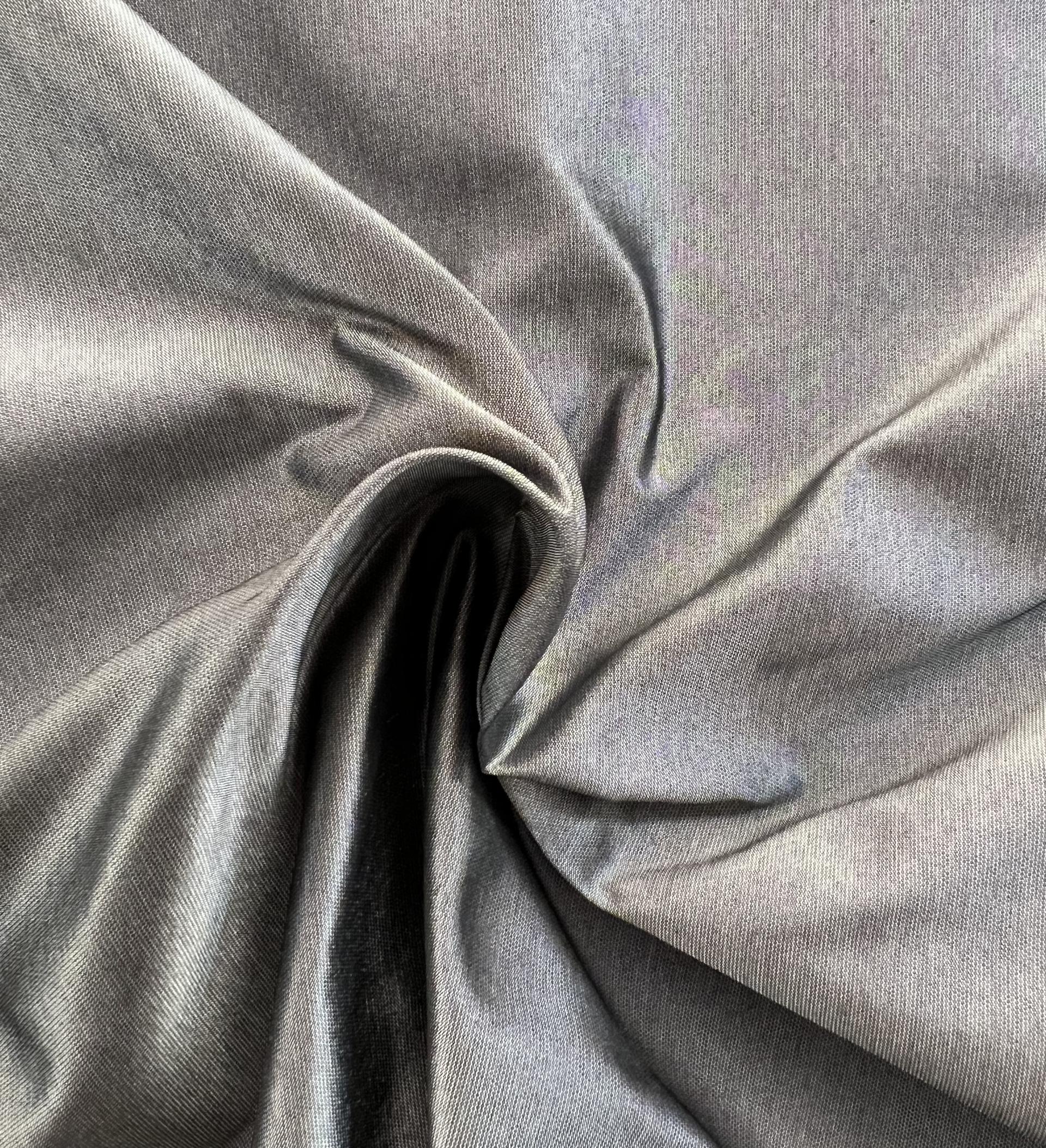 Iridescent Taffeta in Off White & Black (Silver)