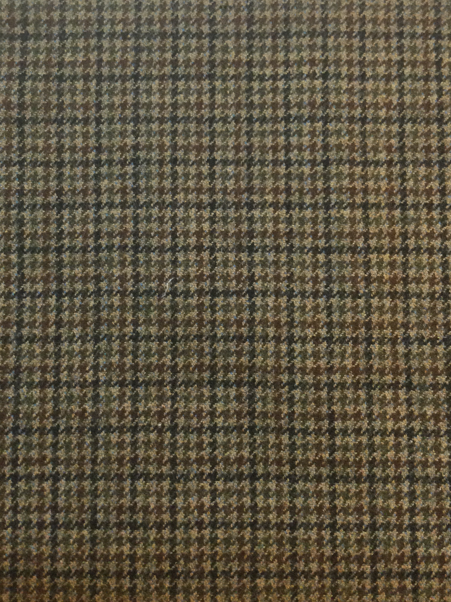 Made in Italy Loro Piana 100% Saxon Wool Houndstooth