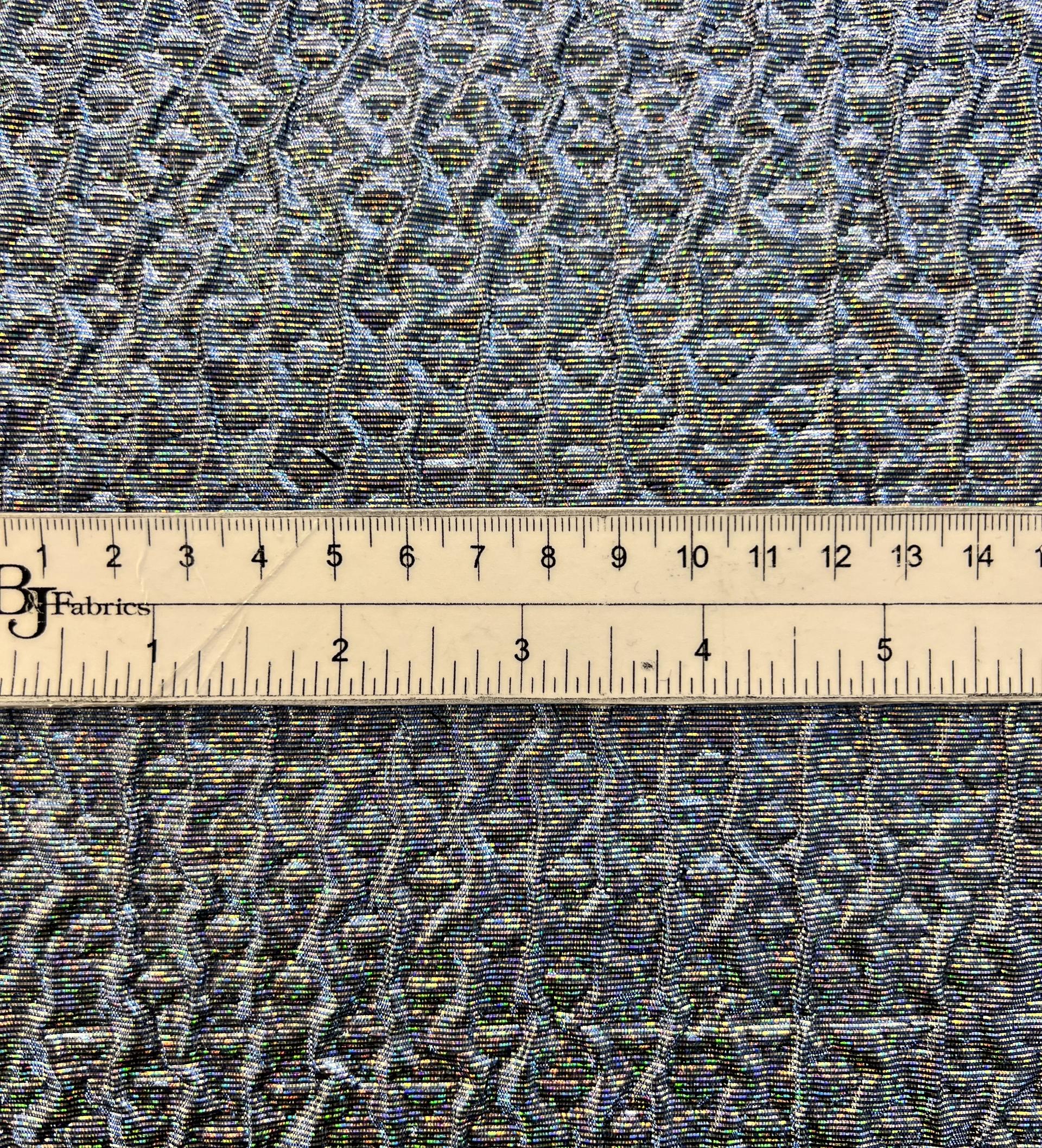 Holographic Cloque in Blue