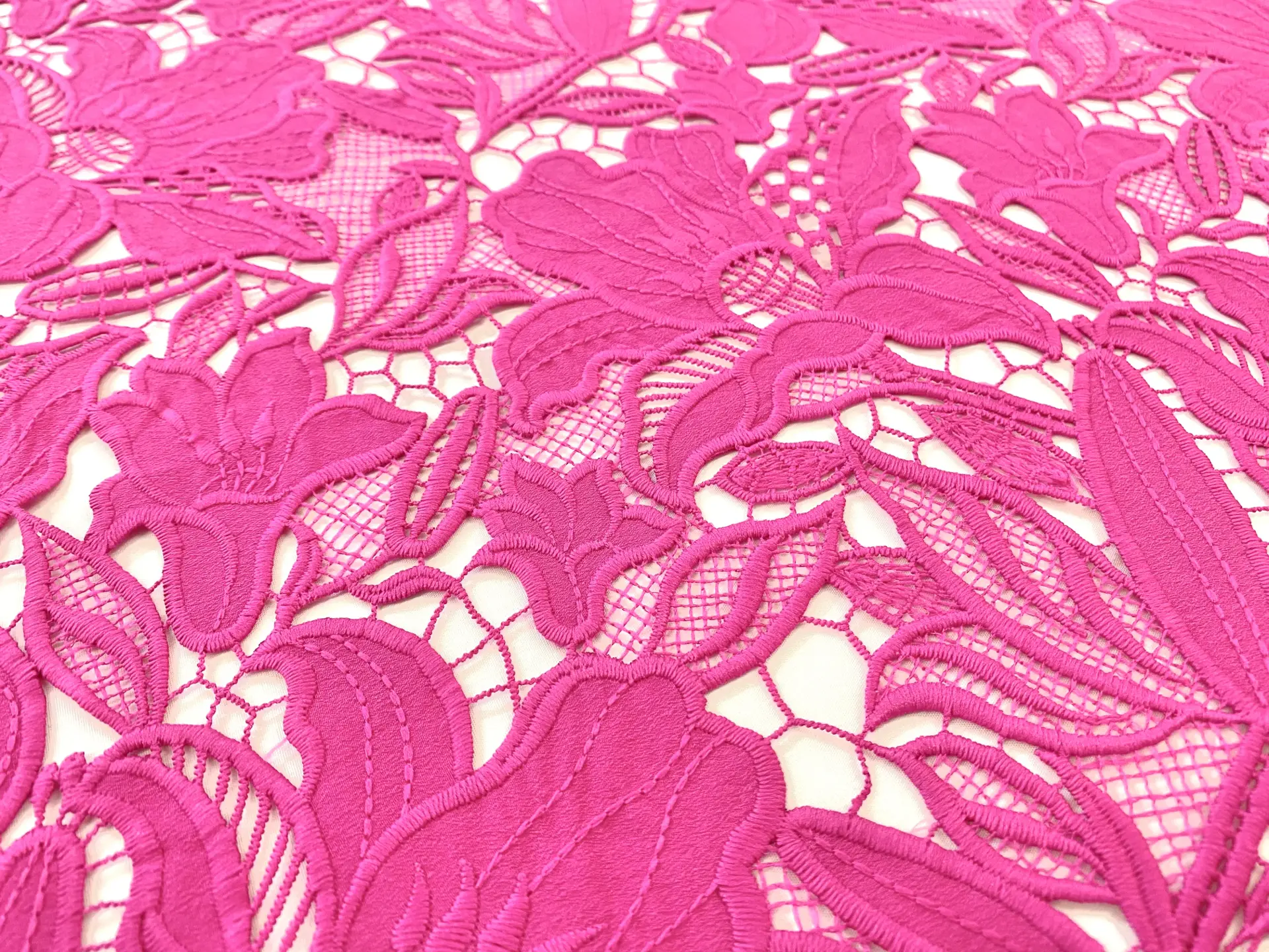 Guipure Lace Floral Pattern in Hot Pink