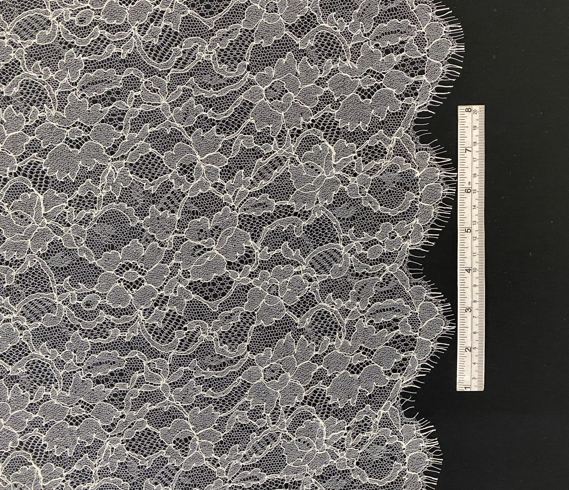 French Cotton-blend Chantilly Lace in Ivory