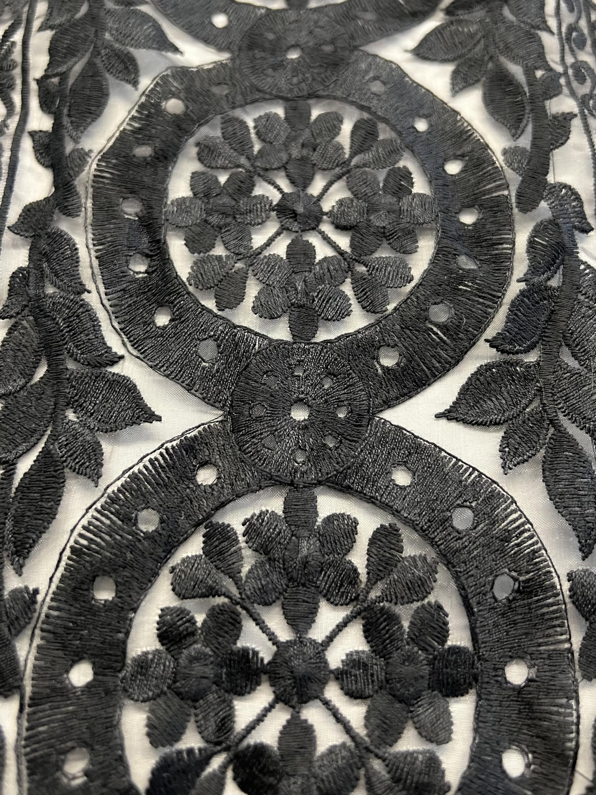 Embroidered Polyester Organza in Black "Garden Diomedes"