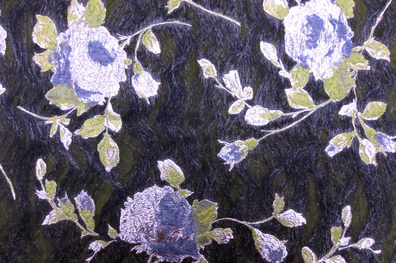 Silk Blend Metallic Cloqué0