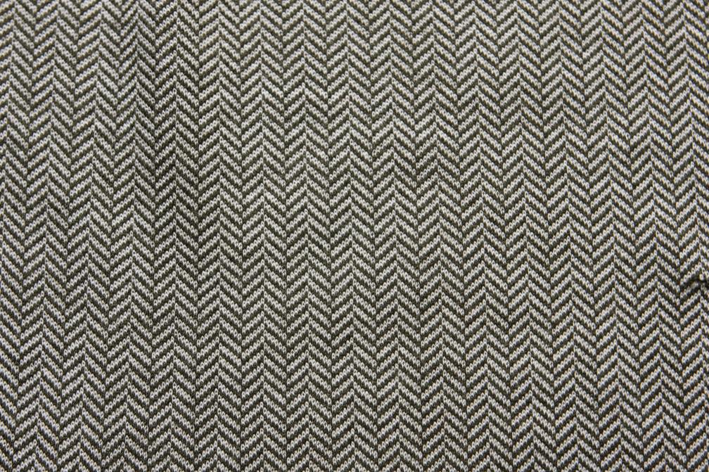 Silk and Wool Knit Herringbone0