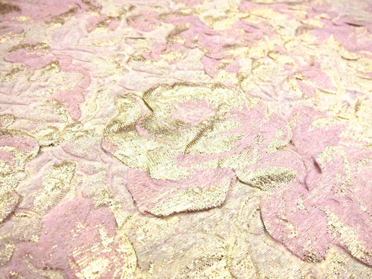 Silk Blend Metallic Cloqué2