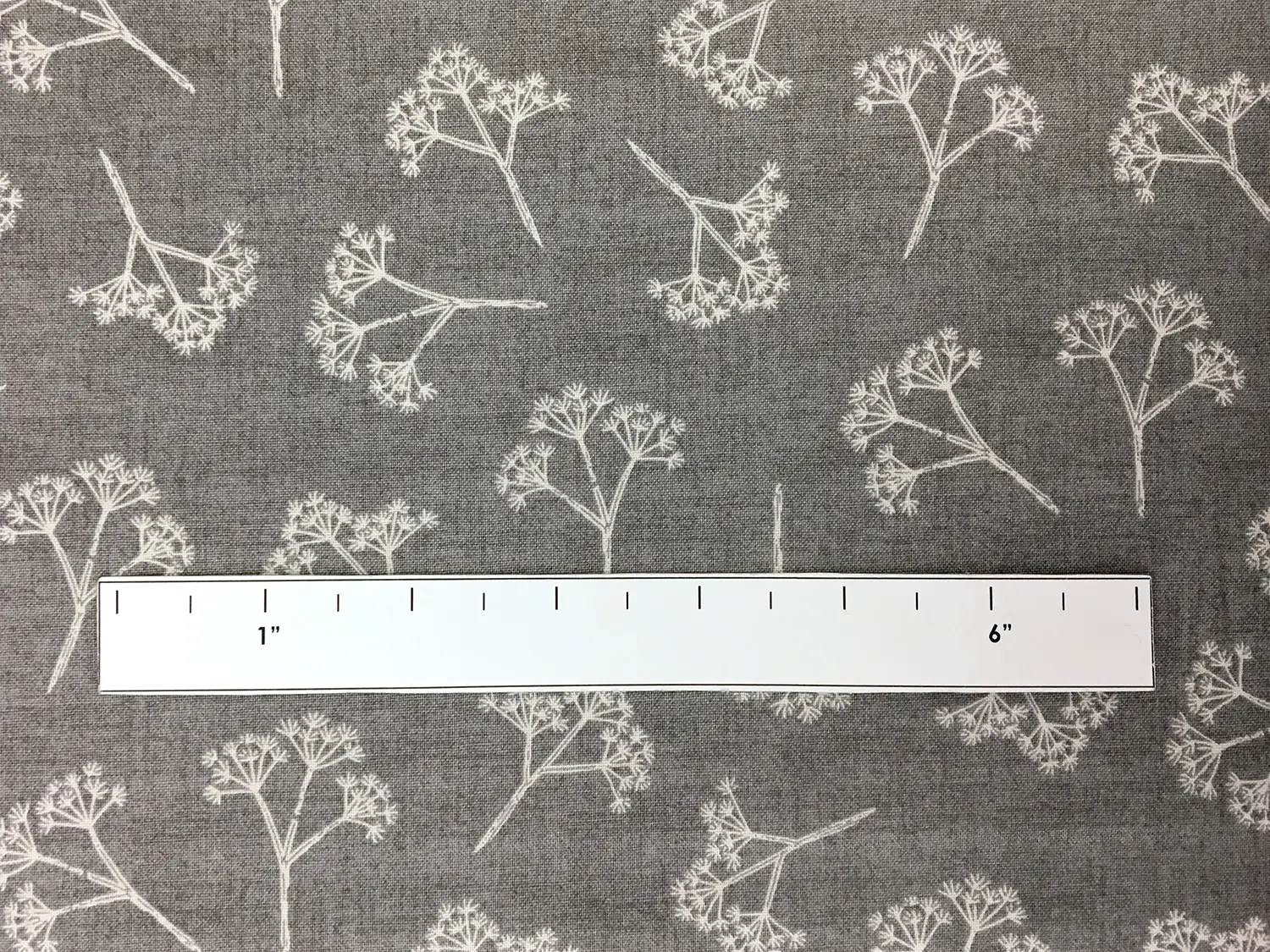 Cotton Broadcloth Print with Baby's Breath 1