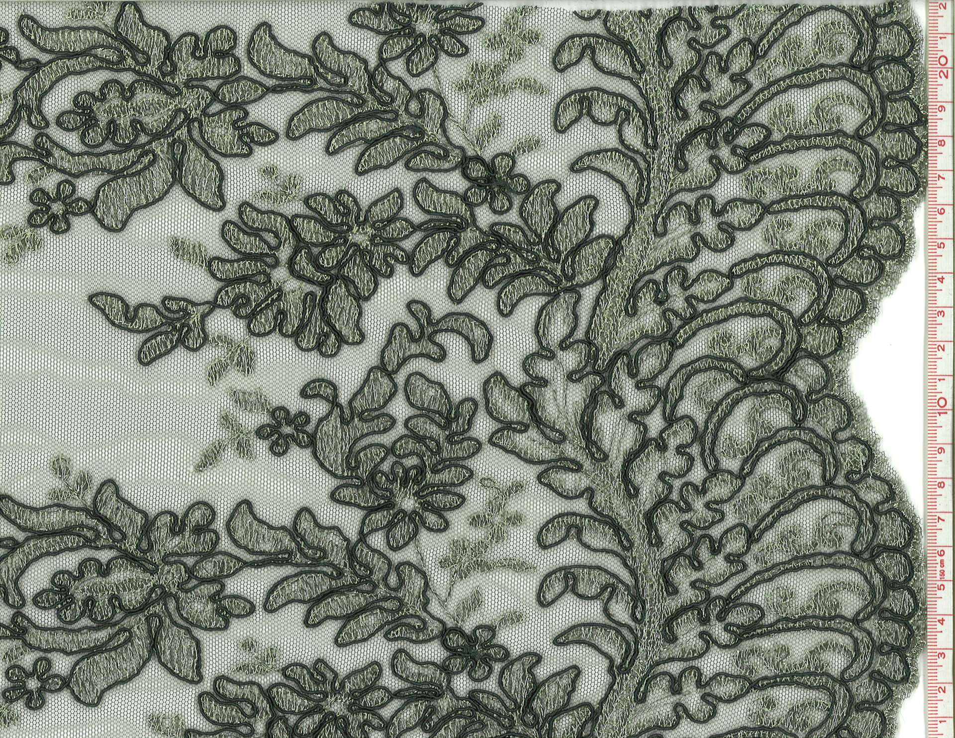 EMBROIDERED ILLUSION0