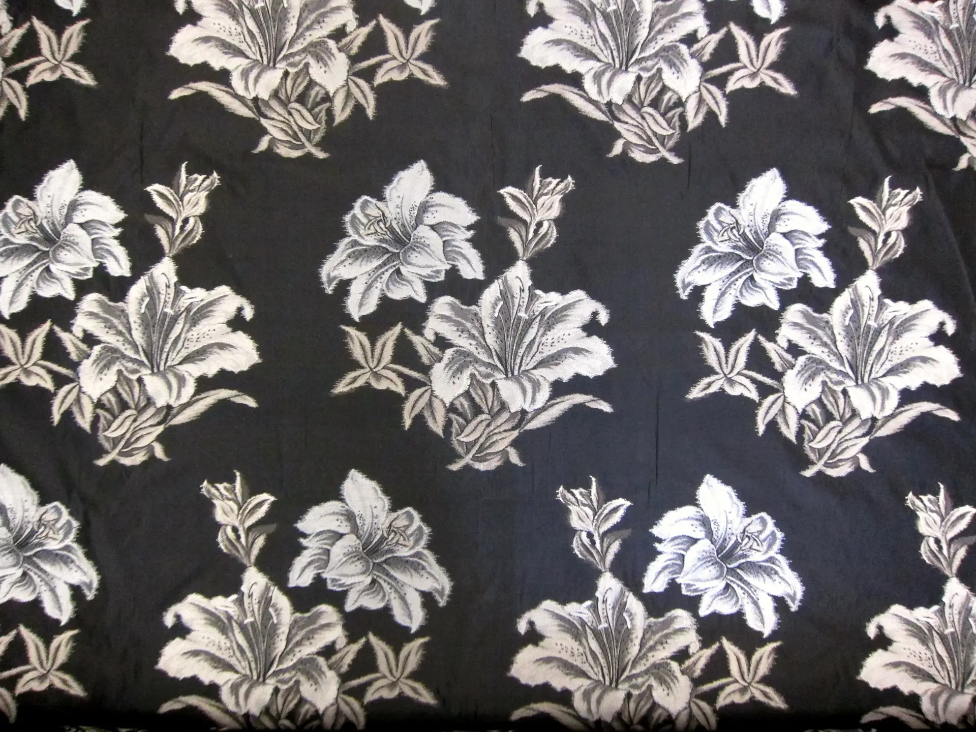 Silk Blend Brocade0