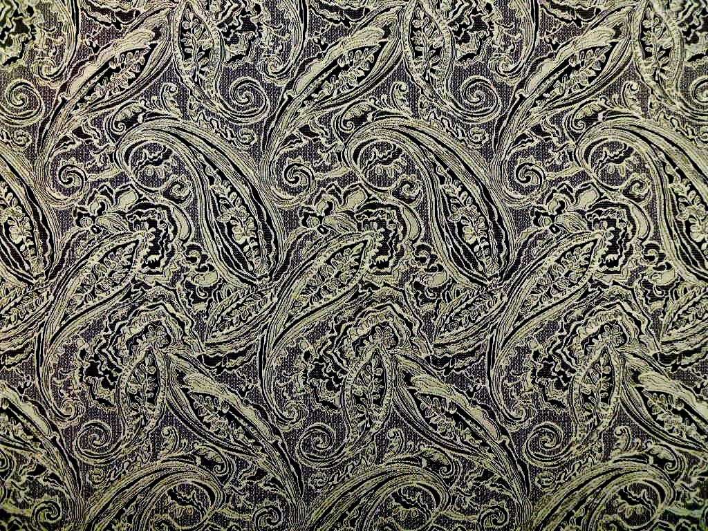 Lightweight Stretch Cloqué0
