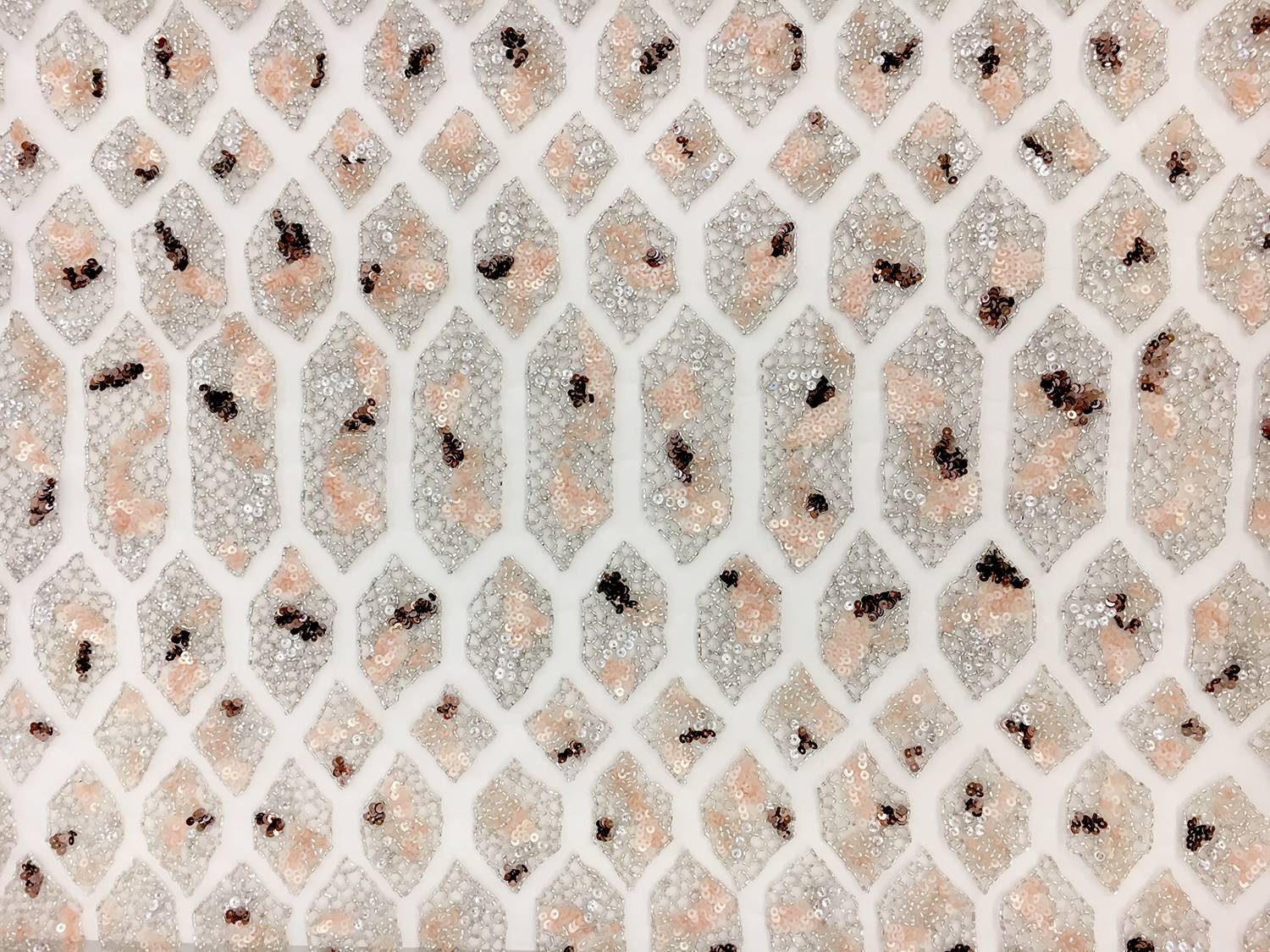 Beaded Illusion with Scale Like Pattern0