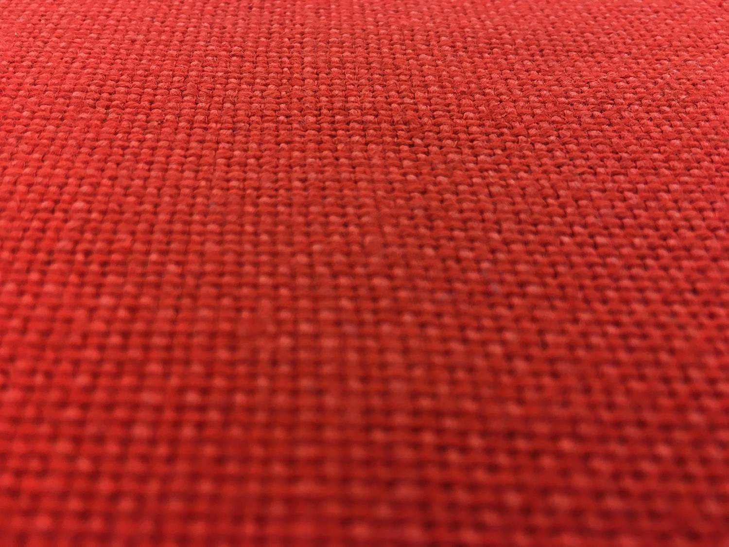 Upholstery Linen in Tomato Red0