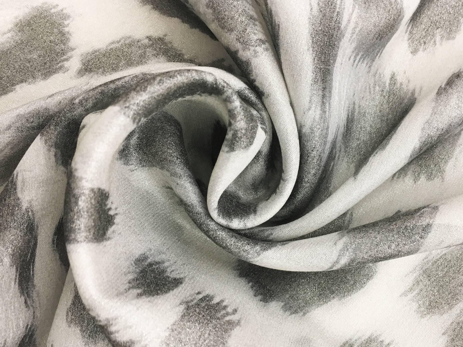 Leopard Printed Metallic Silk Chiffon3