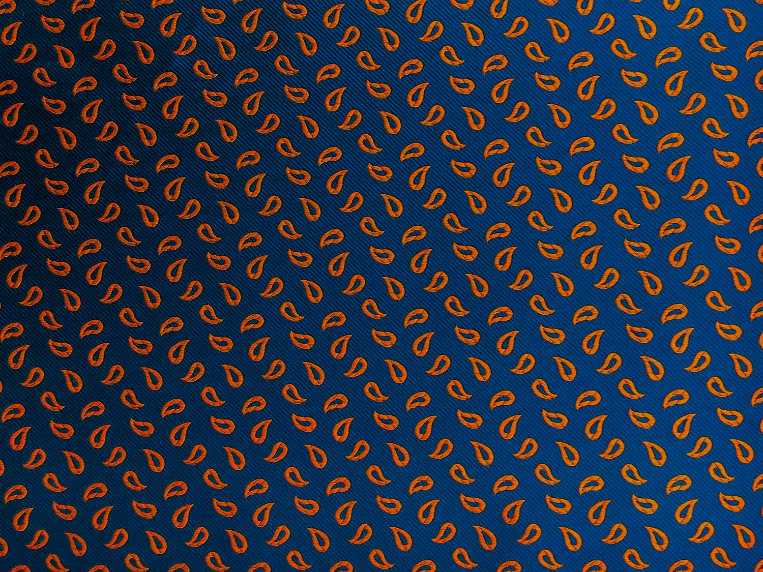 Silk Jacquard with Small Teardrop Shapes2