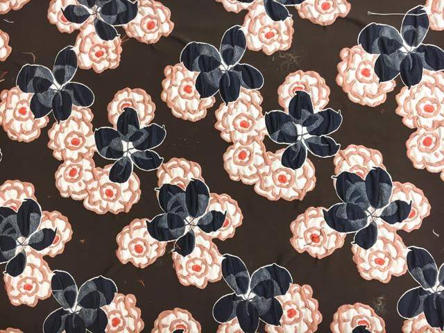 Floral Cloqué Brocade0
