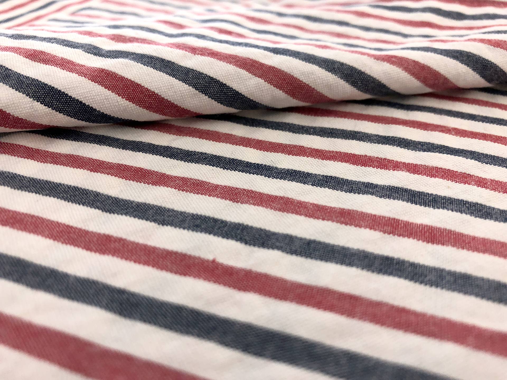 Cotton Seersucker in Red Ivory and Blue2