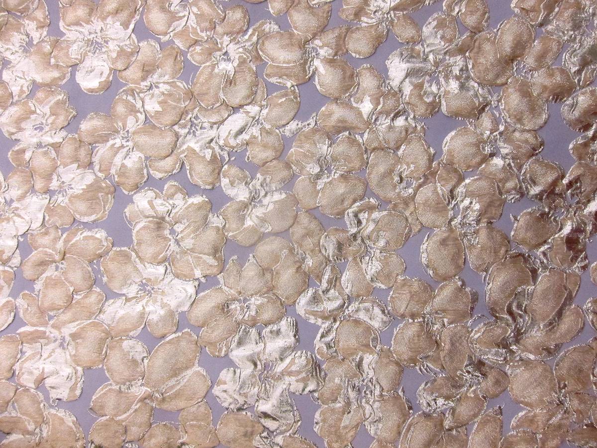Metallic Silk Blend Cloqué0