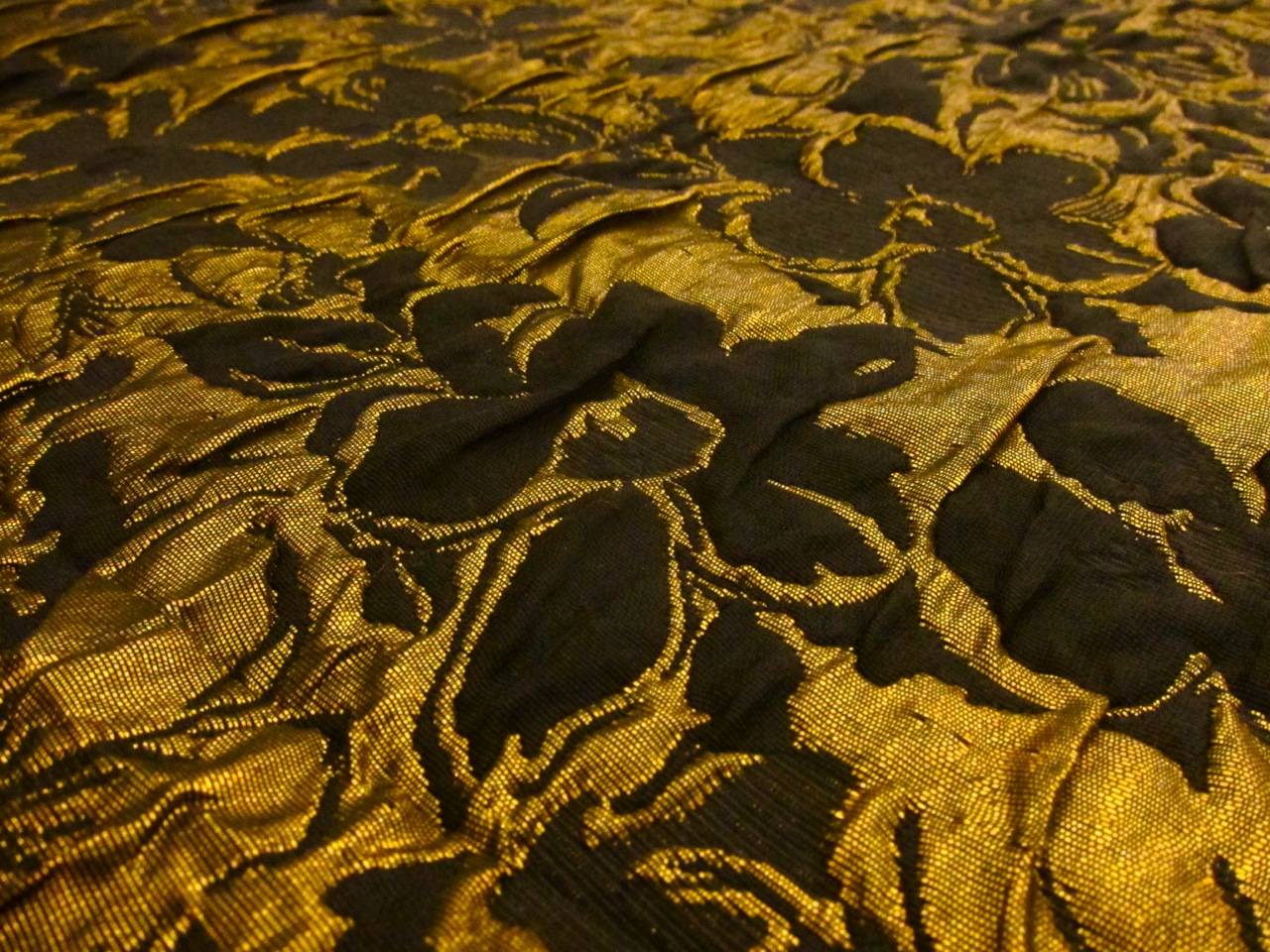 Metallic Cloqué2