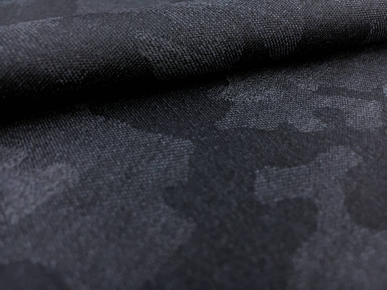 Italian Wool Camouflage Jacquard Suiting in Indigo2